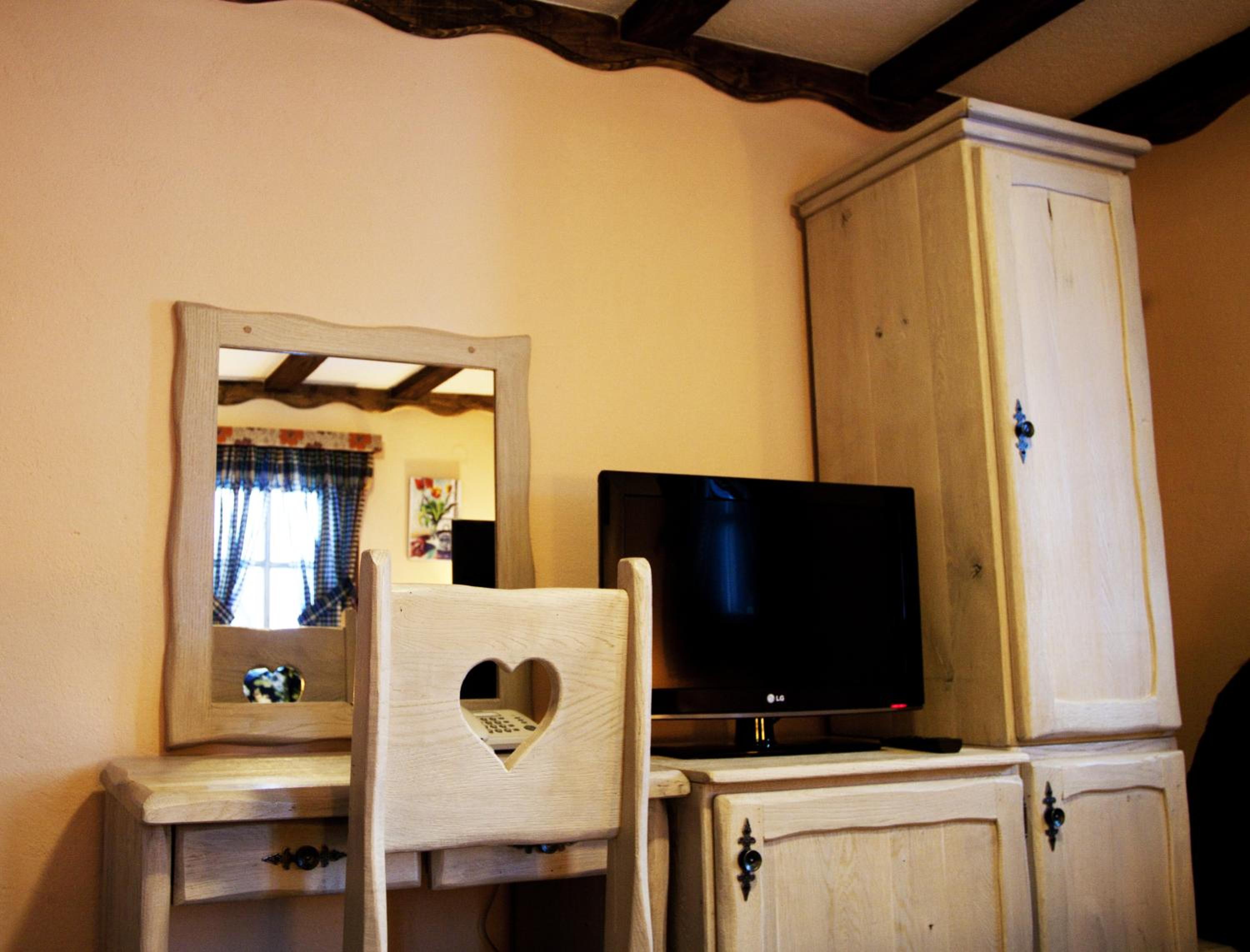 Double Room - Photo 18