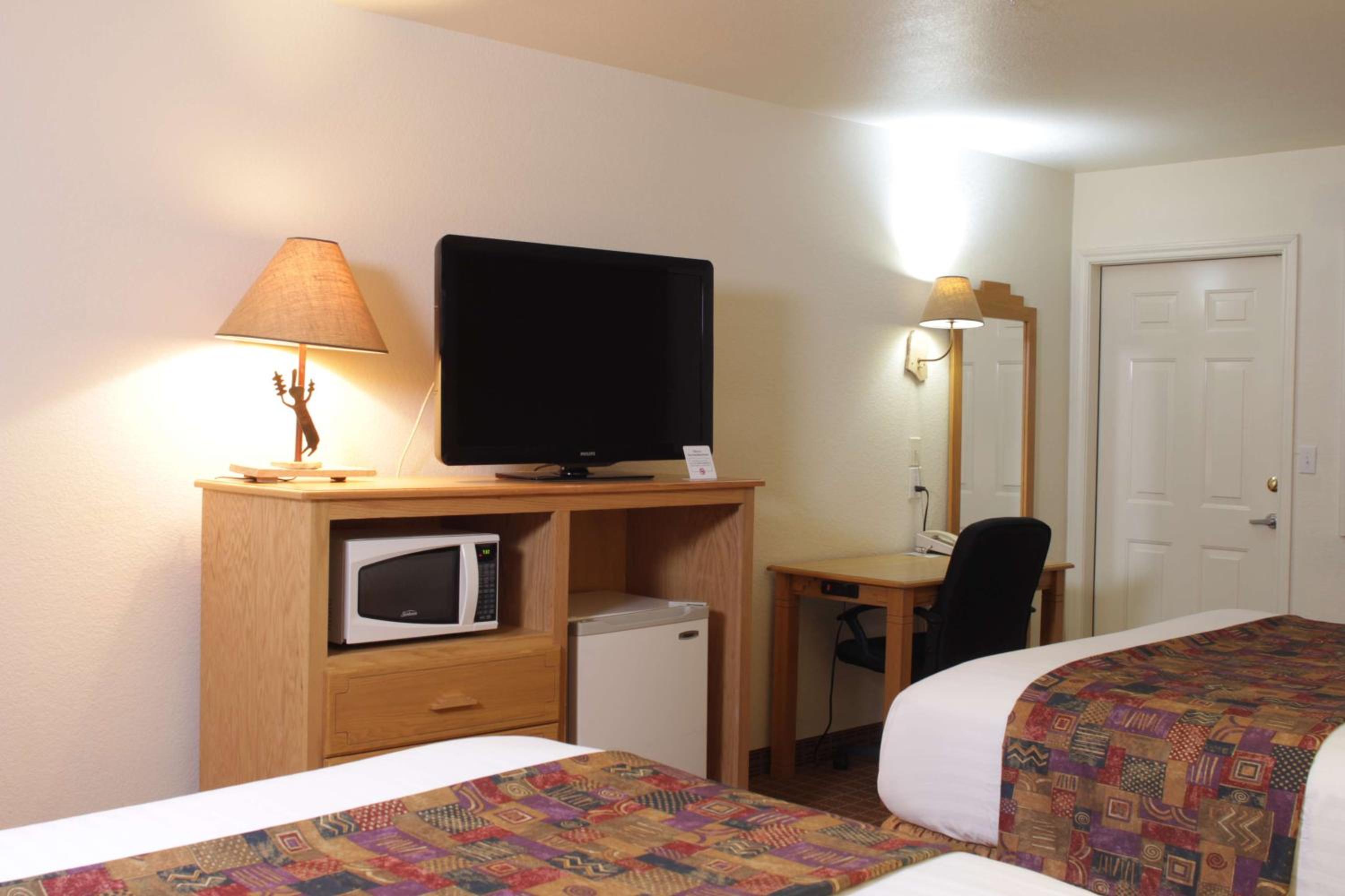 Business Queen Room with Two Queen Beds