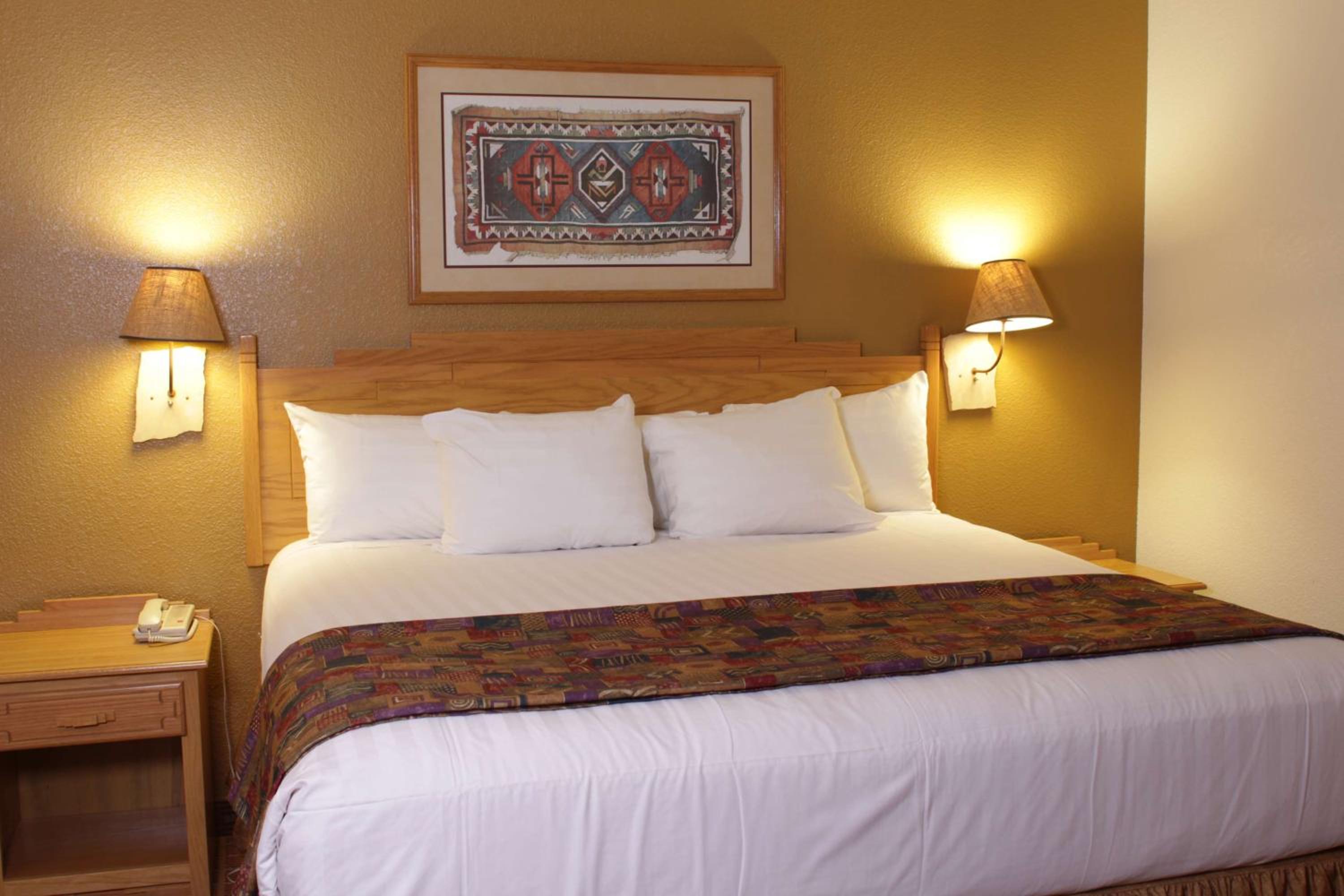 King Suite with Spa Bath photo 2