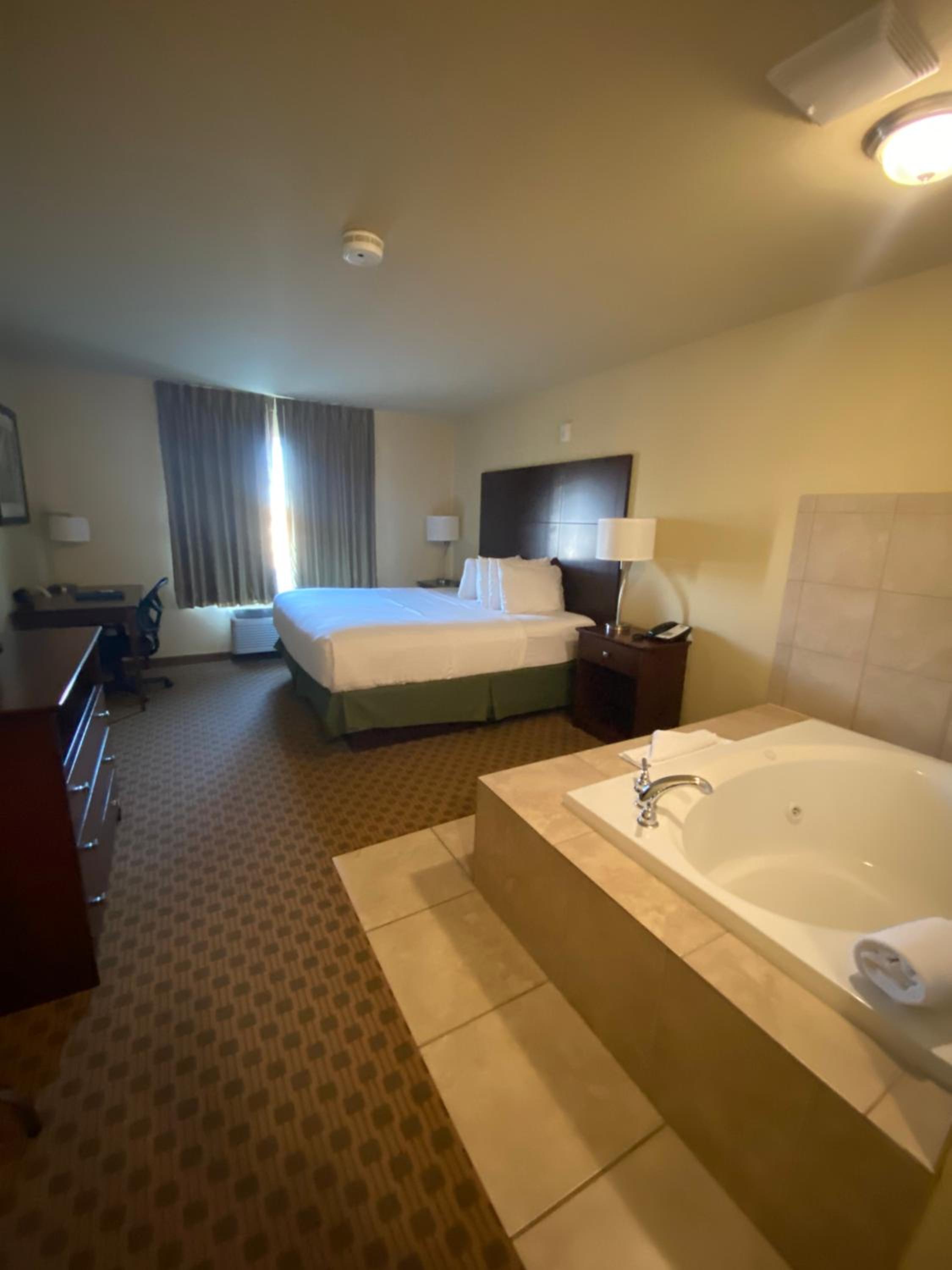 King Room with Spa Bath photo 1