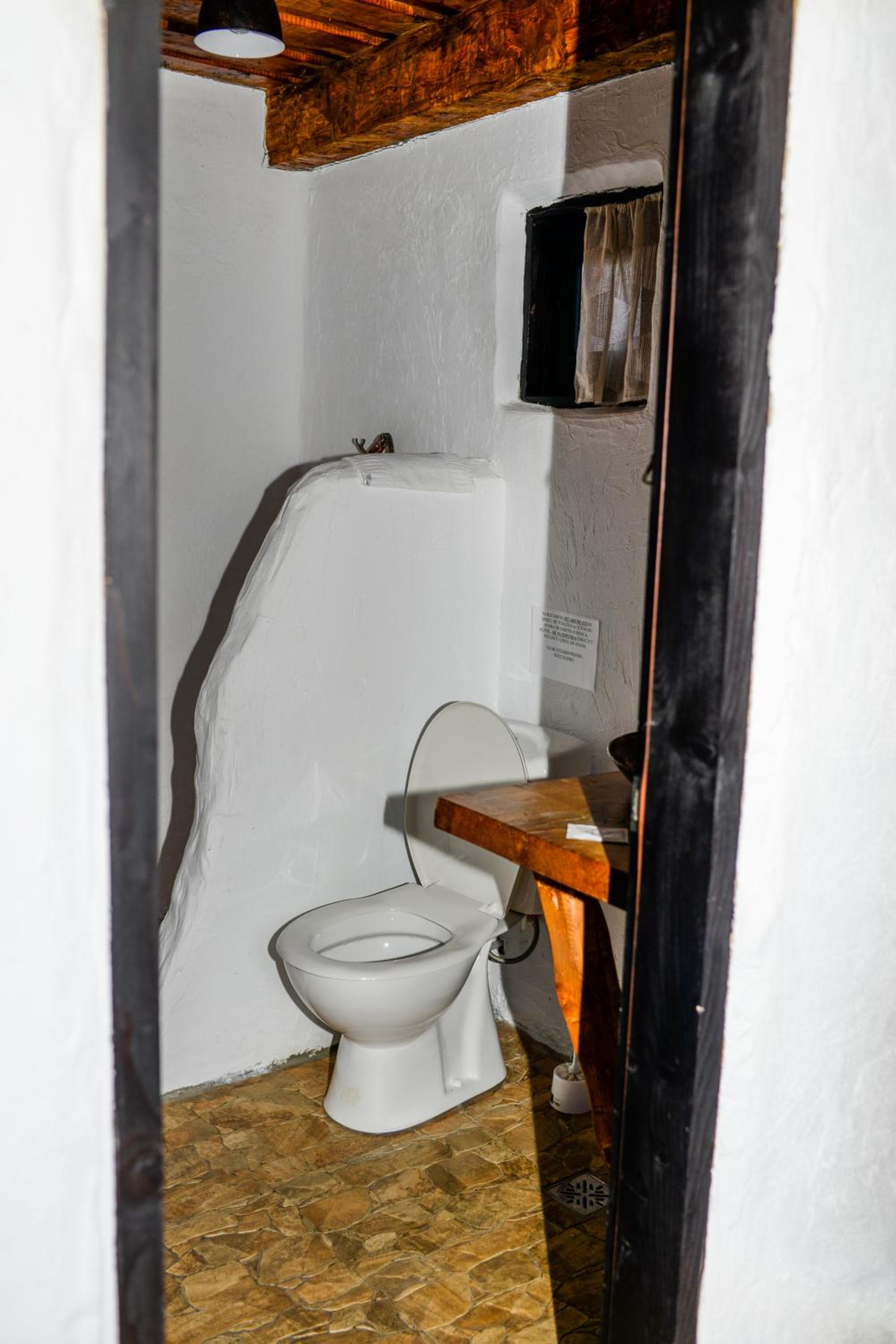 One-Bedroom Cottage - Photo 35