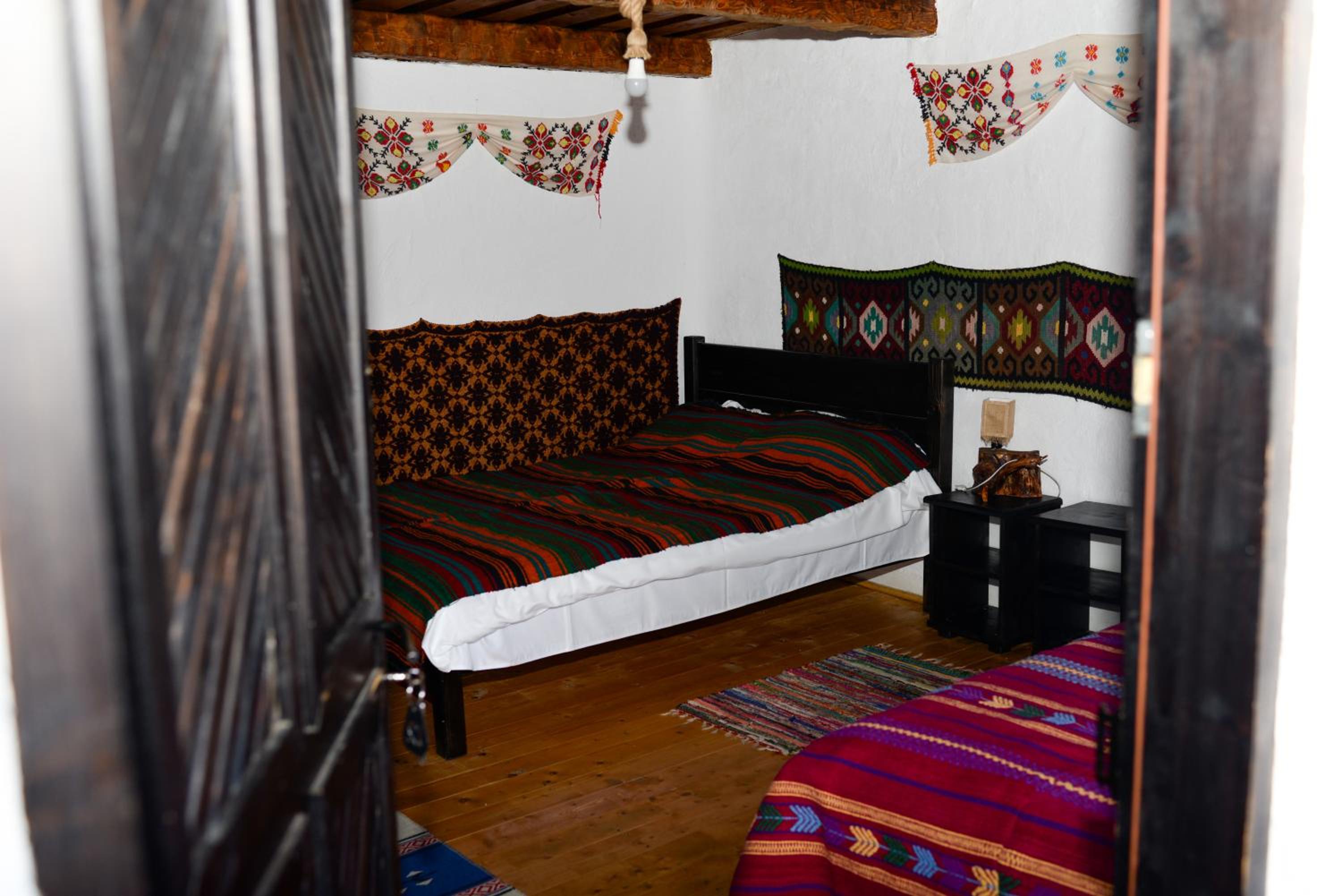 One-Bedroom Cottage - Photo 3