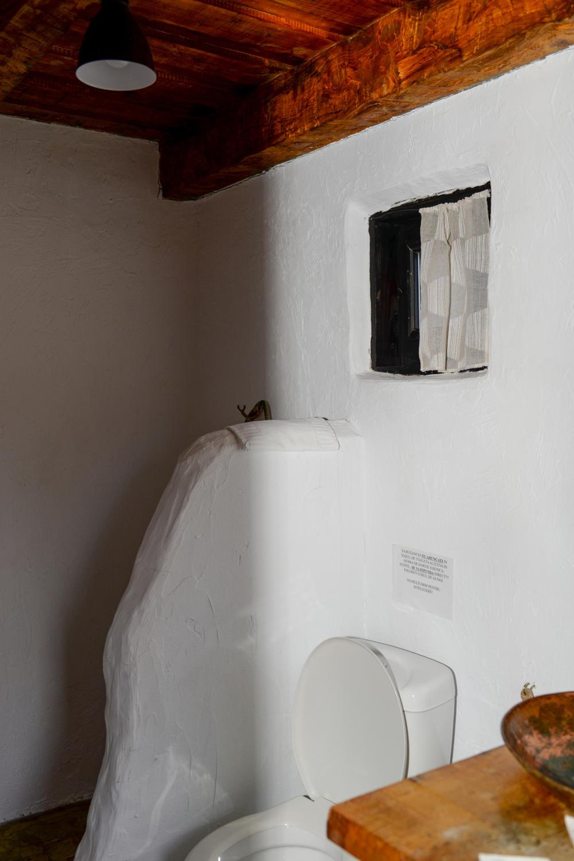 One-Bedroom Cottage - Photo 34