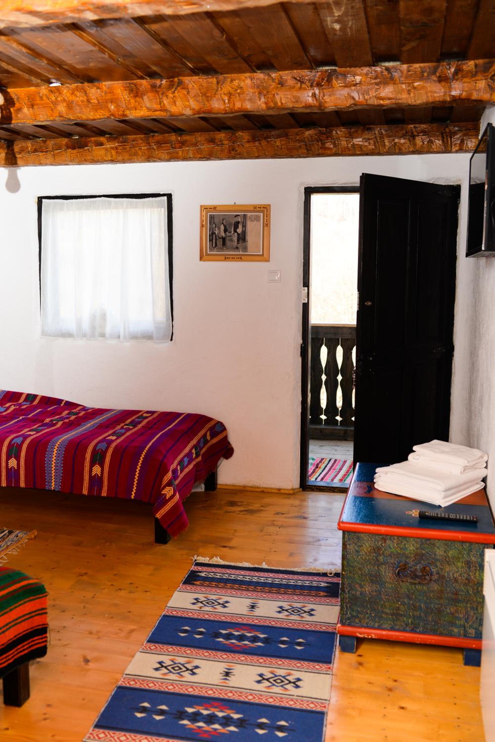 One-Bedroom Cottage - Photo 54