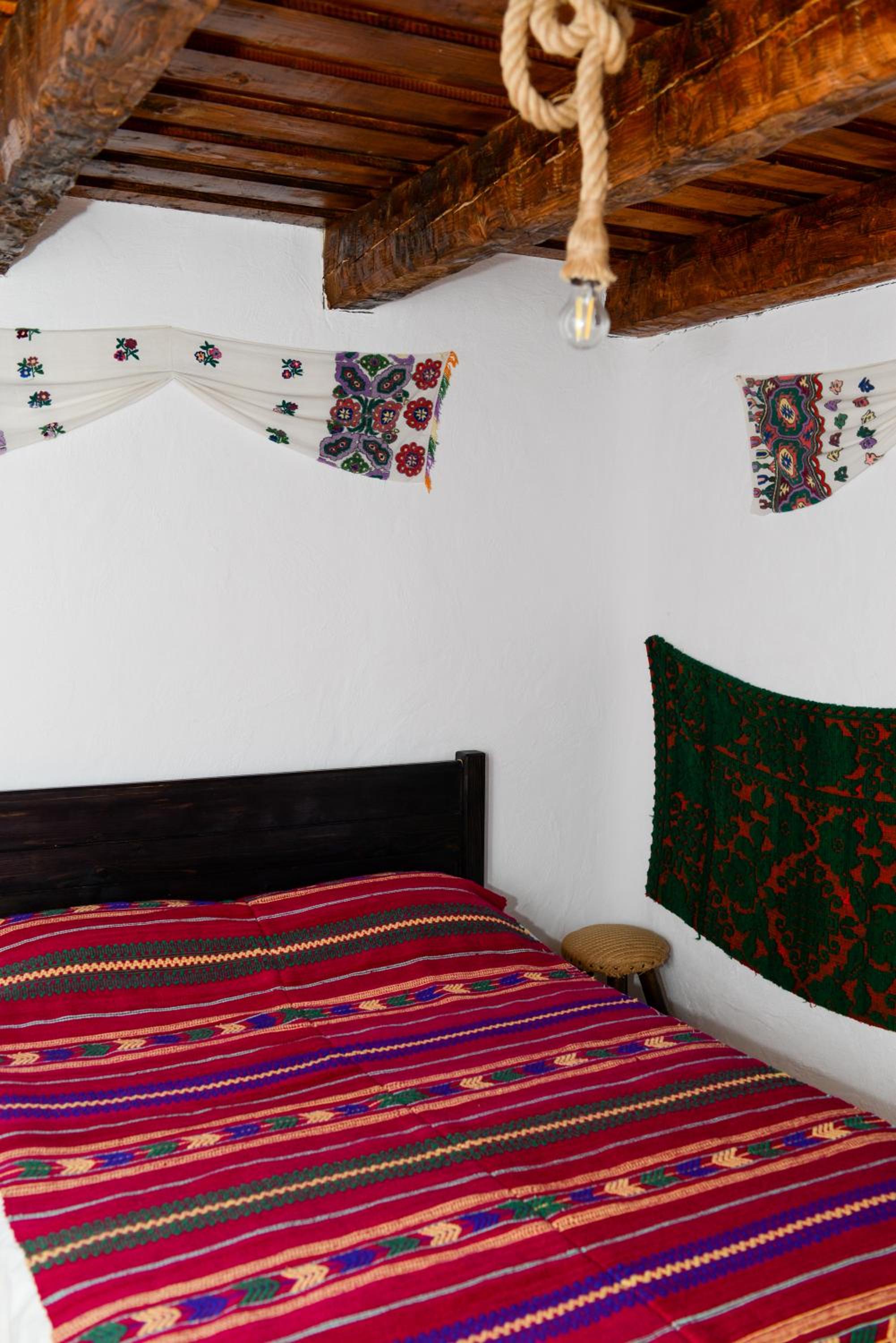 One-Bedroom Cottage - Photo 48