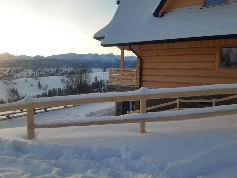 Three-Bedroom Chalet photo 2