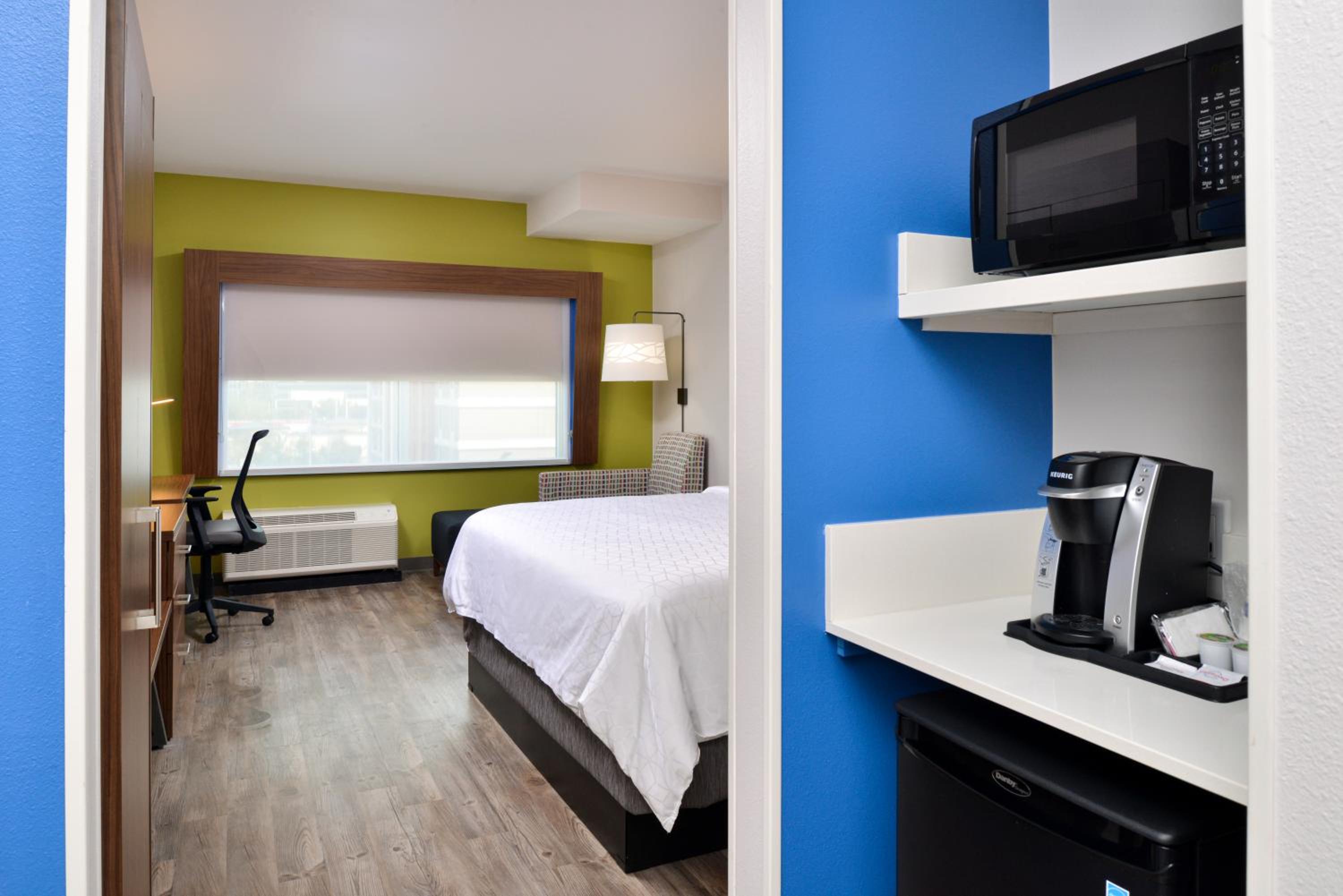Standard King Room