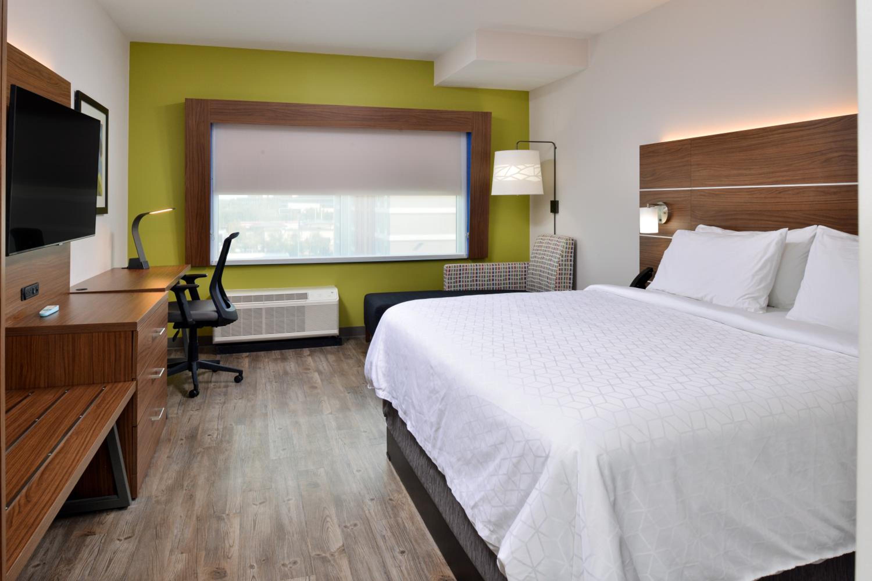 Standard King Room