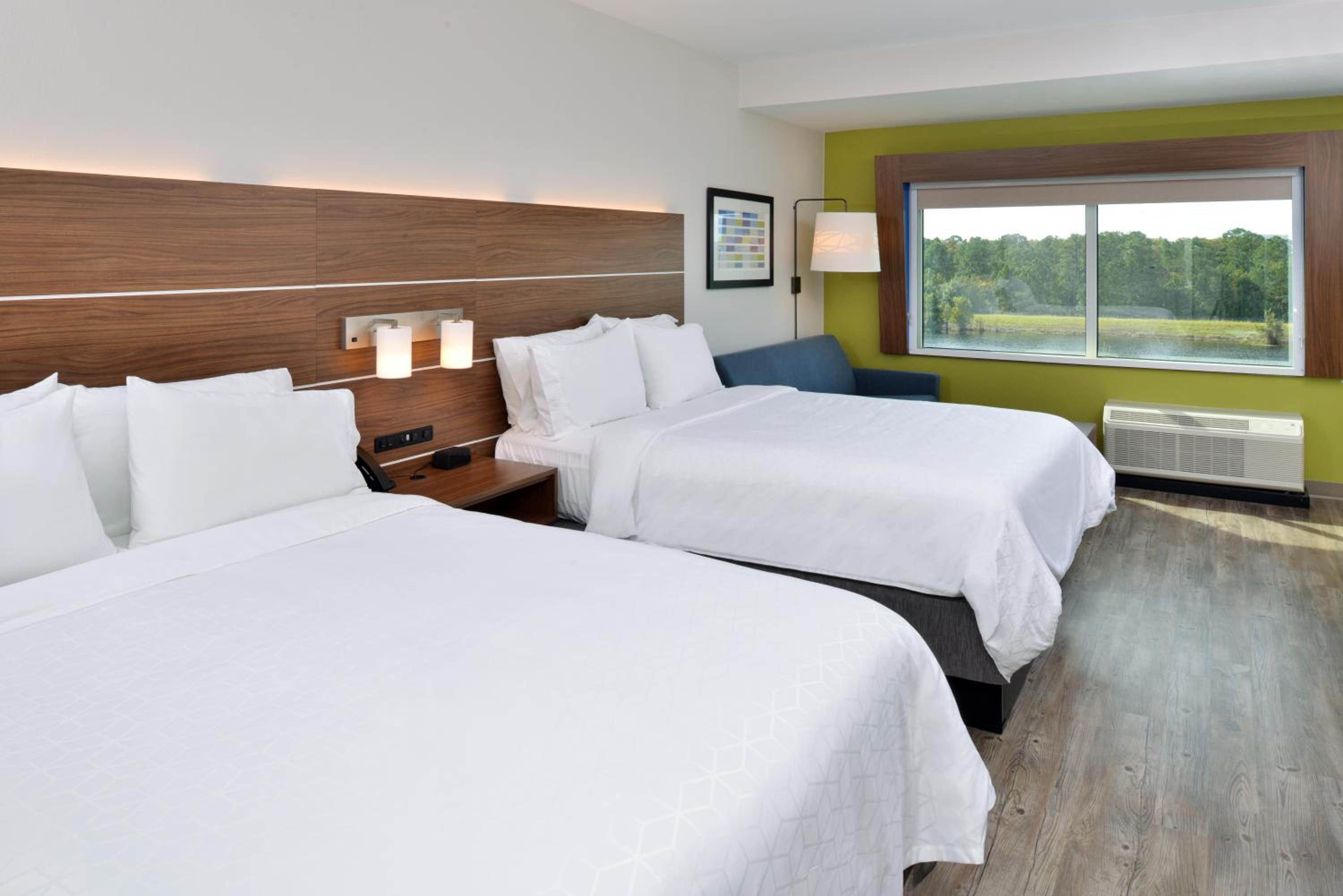 Queen Suite with Two Queen Beds and Additional Living Area