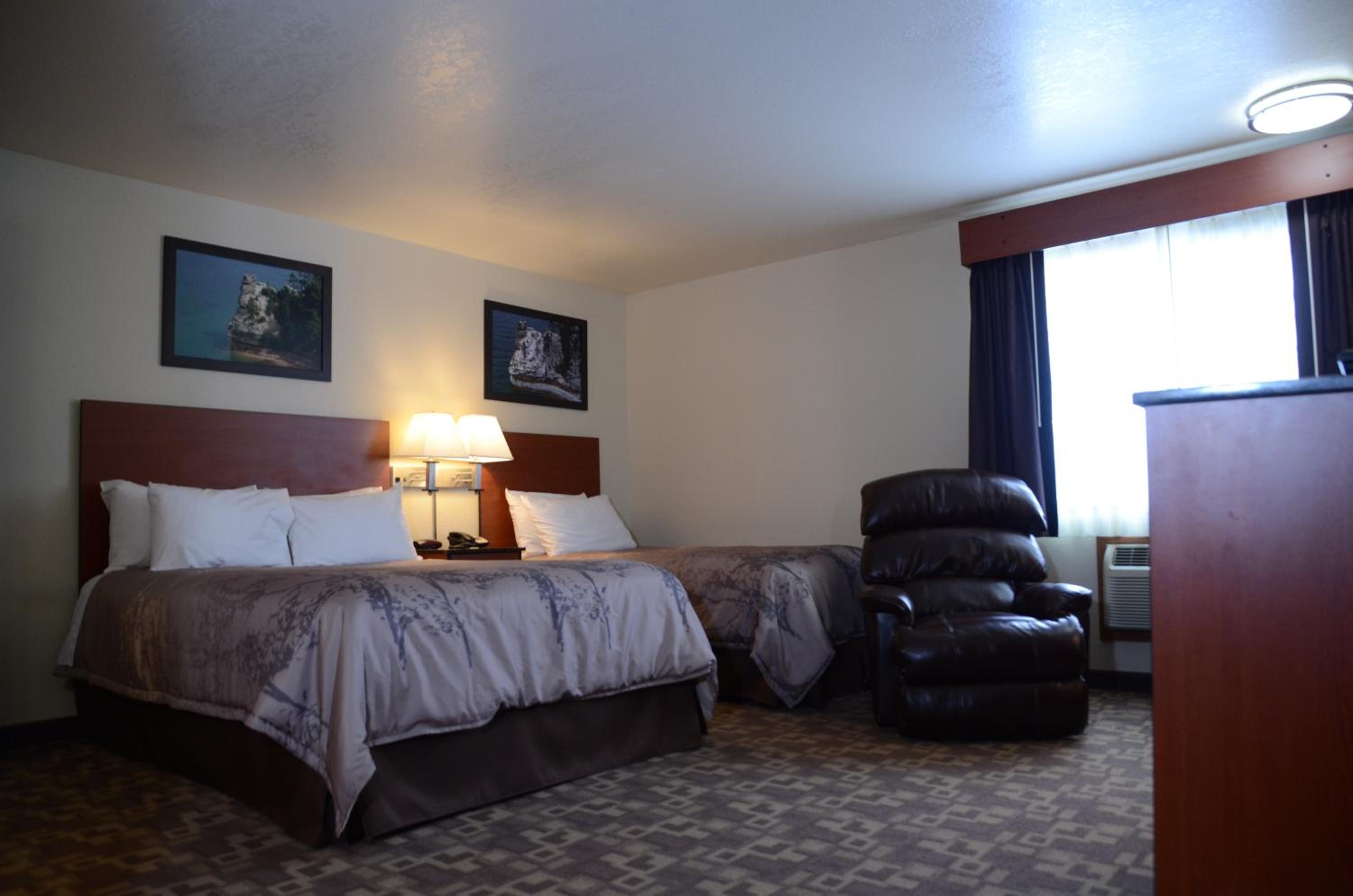 Queen Room - Disability Access