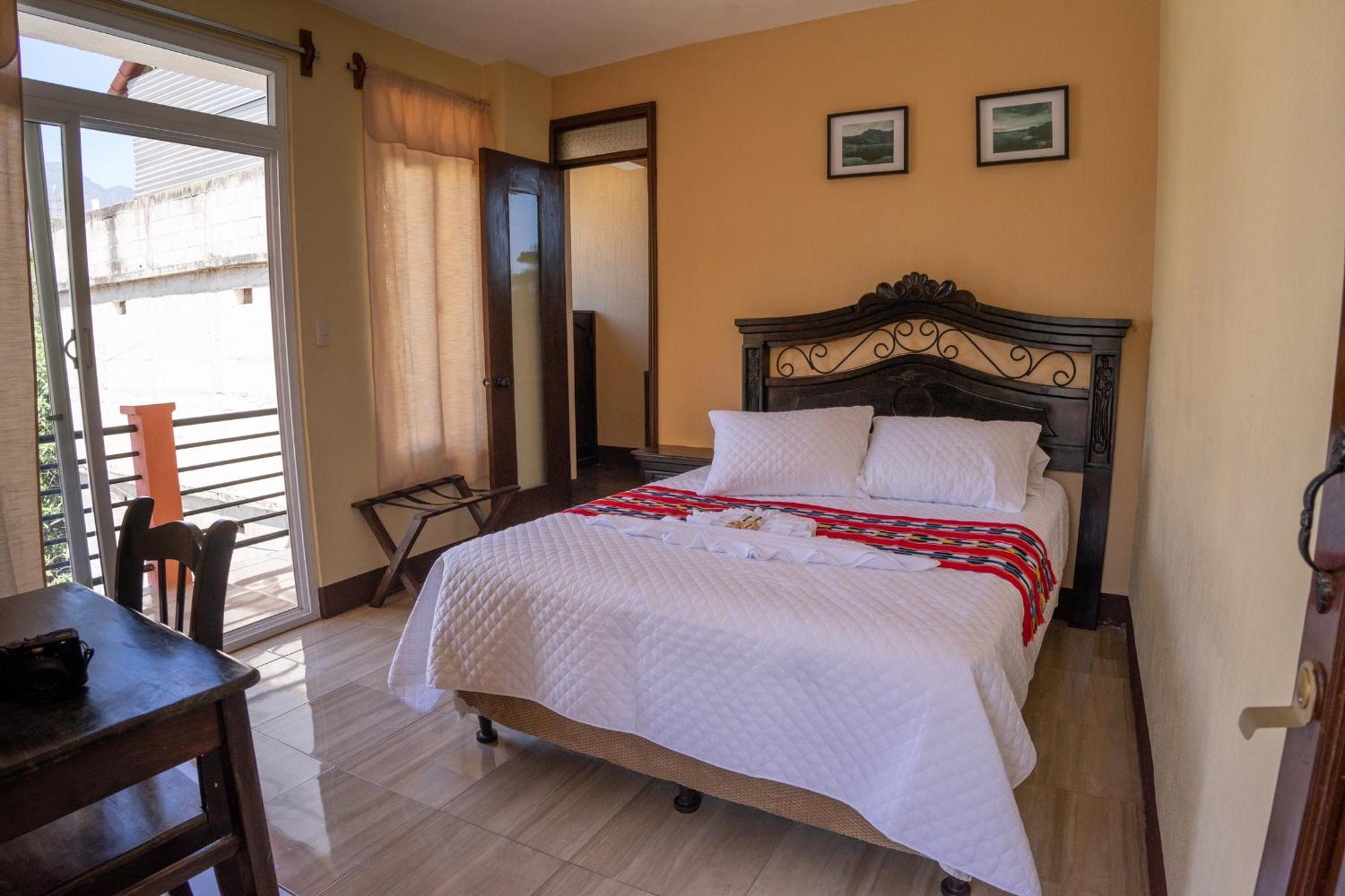Deluxe Double Room with Balcony photo 1