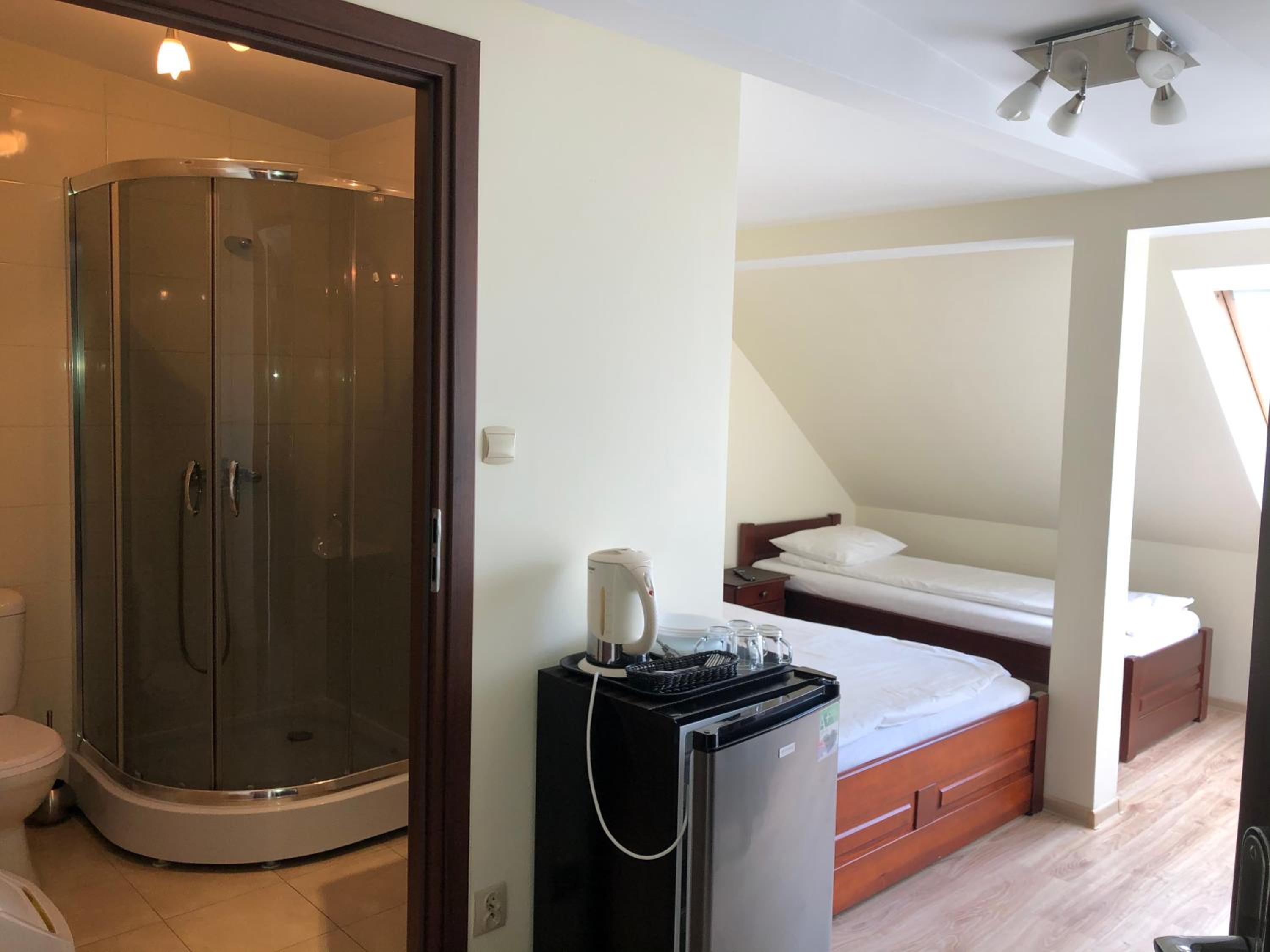 Quadruple Room with Private Bathroom photo 3