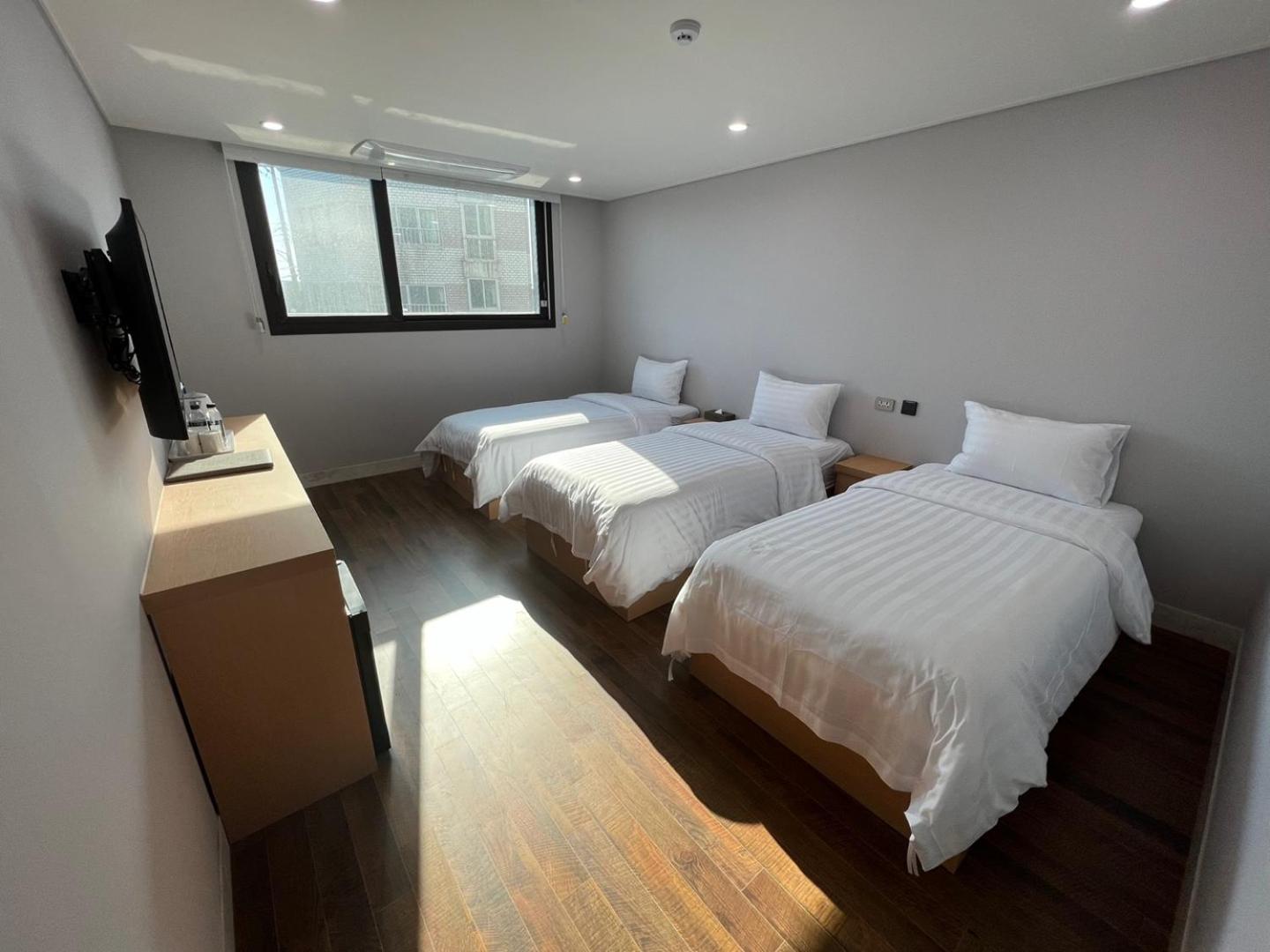 Triple Room - Photo 2