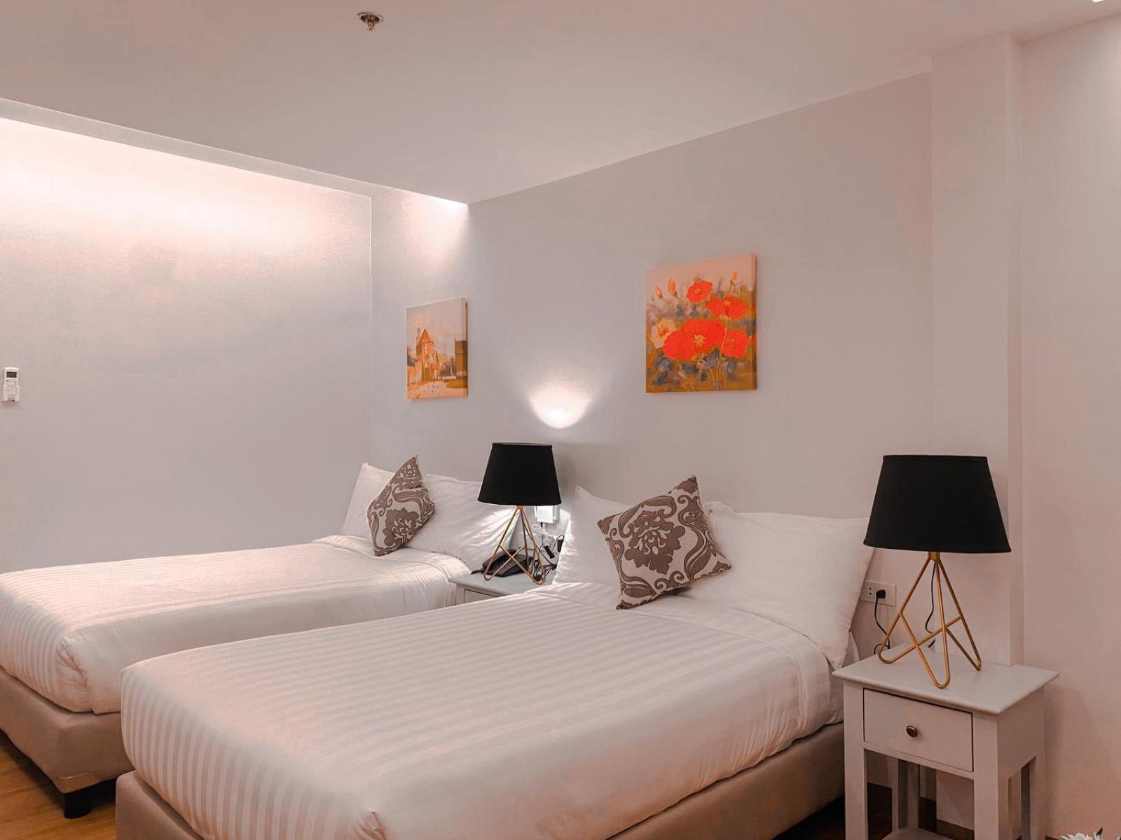 Deluxe Twin Room - Photo 9