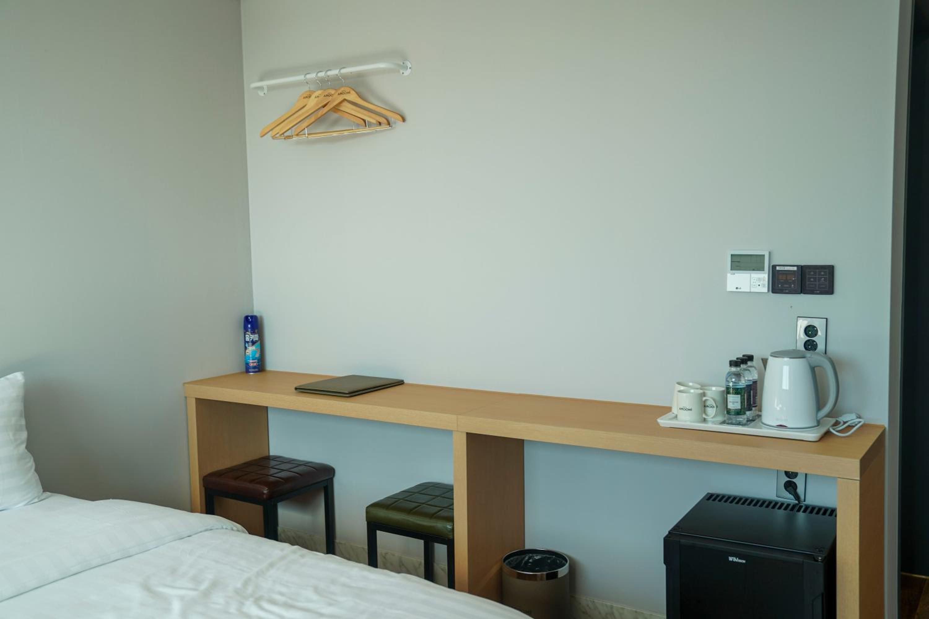 Deluxe Twin Room - Photo 10