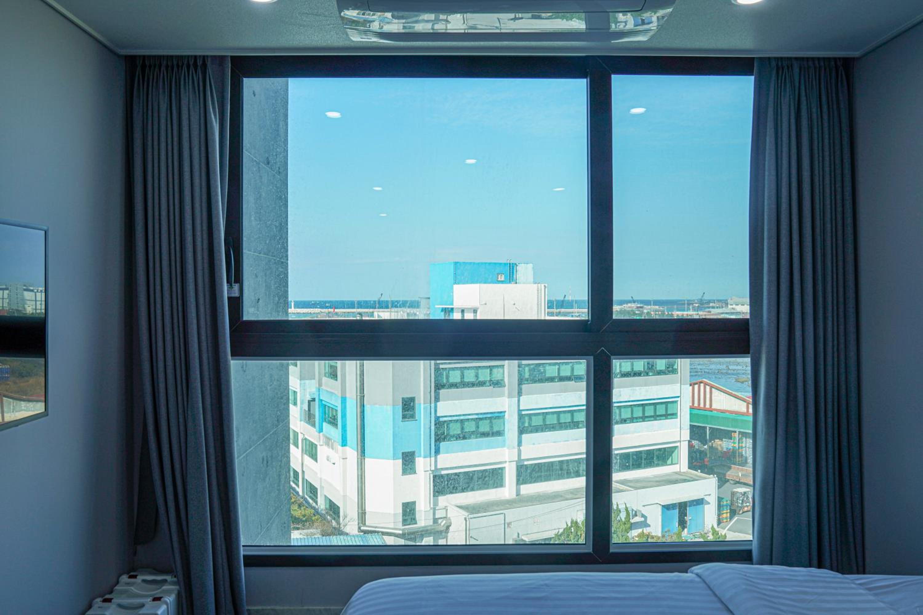 Double Room - Photo 7
