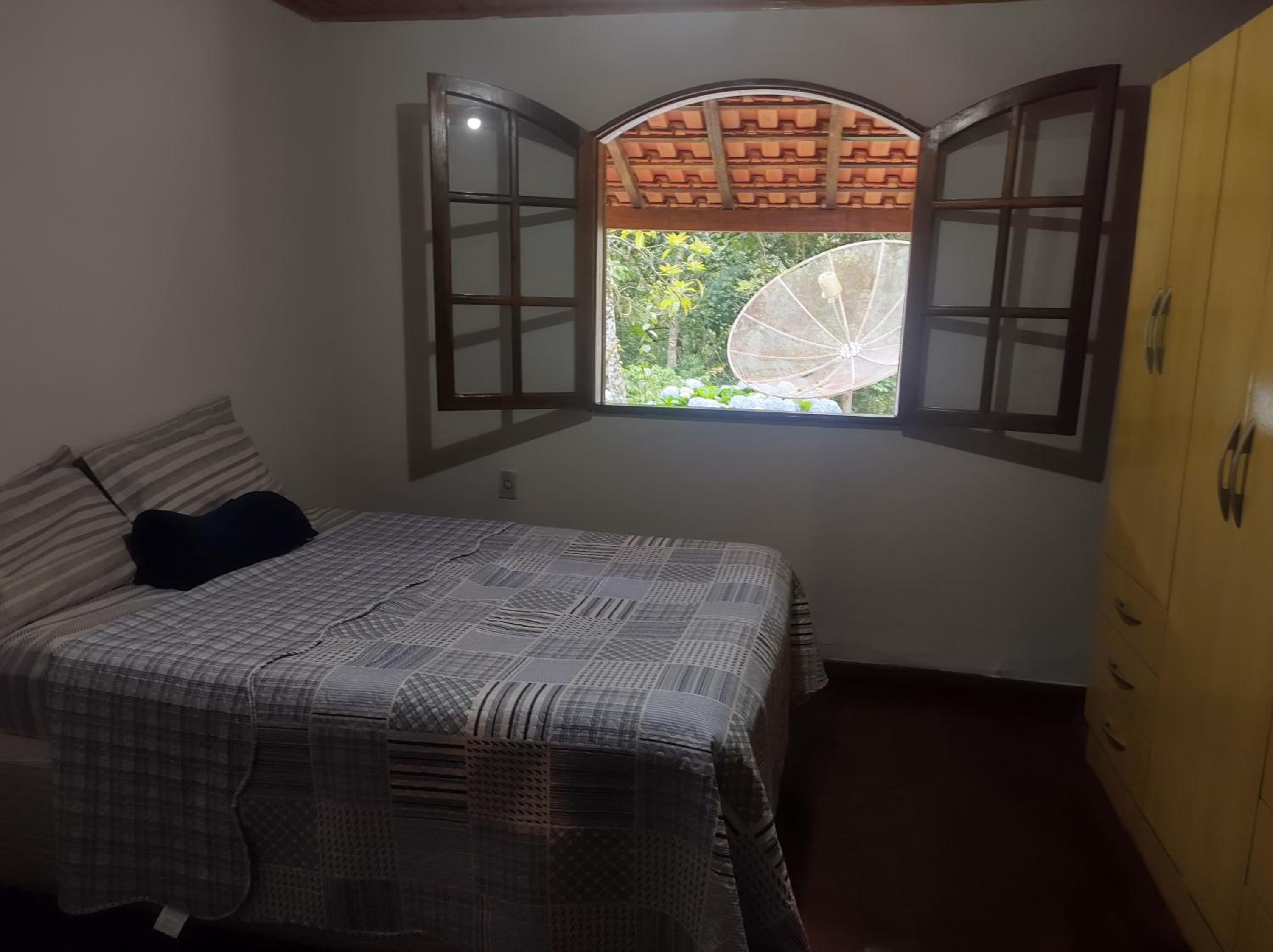 Three-Bedroom House photo 2