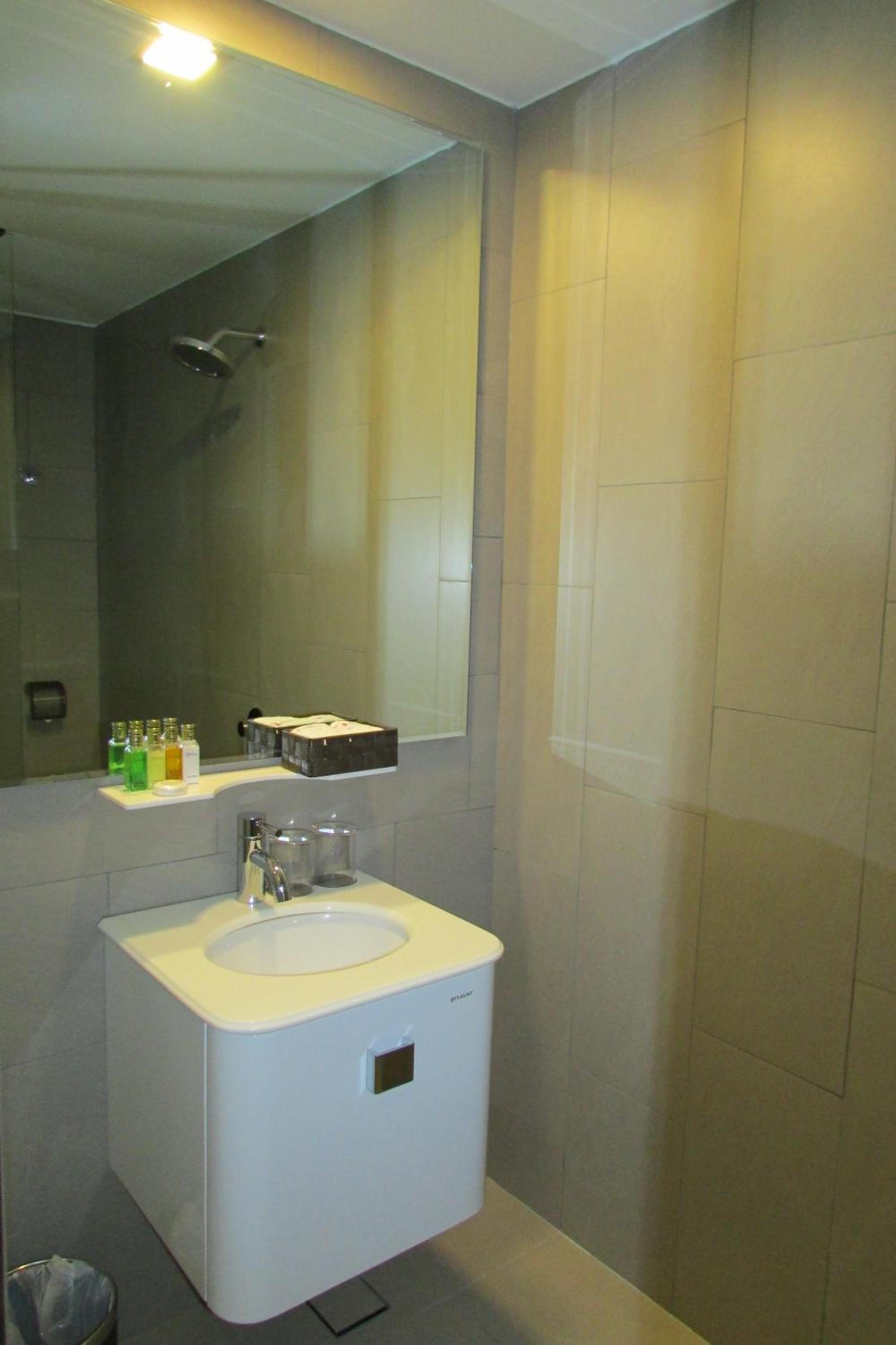 Deluxe Queen Room photo 3