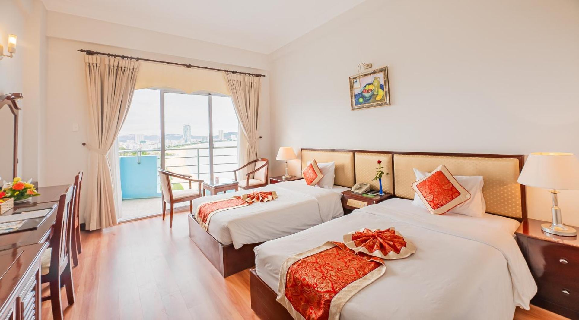 Deluxe Seaview Twin - Photo 3