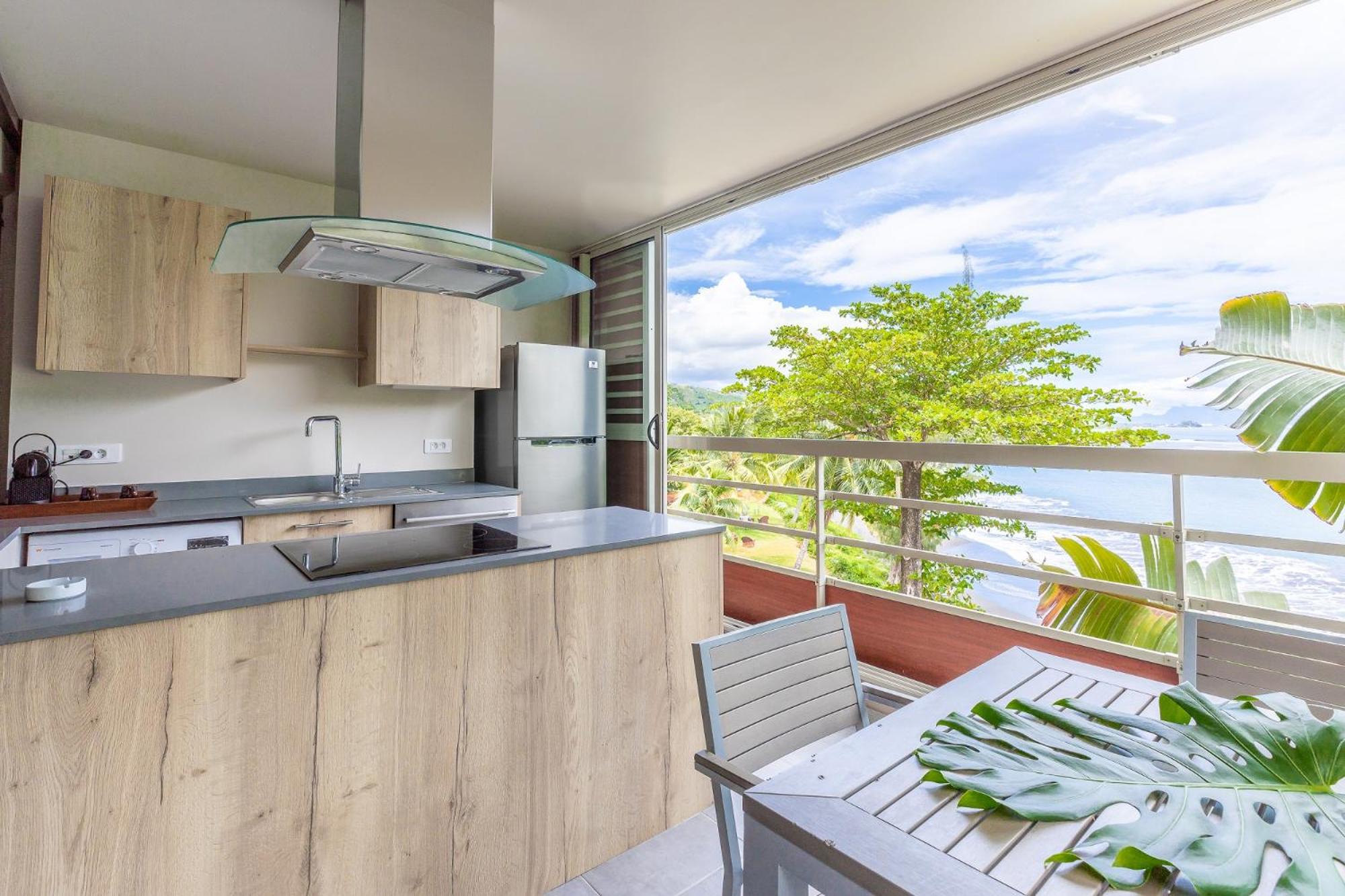 Premium Ocean View Suite With Kitchen