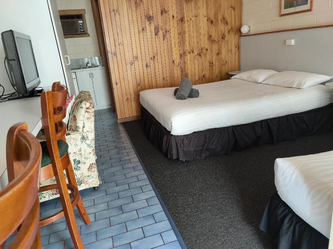 Deluxe Twin Room photo 3