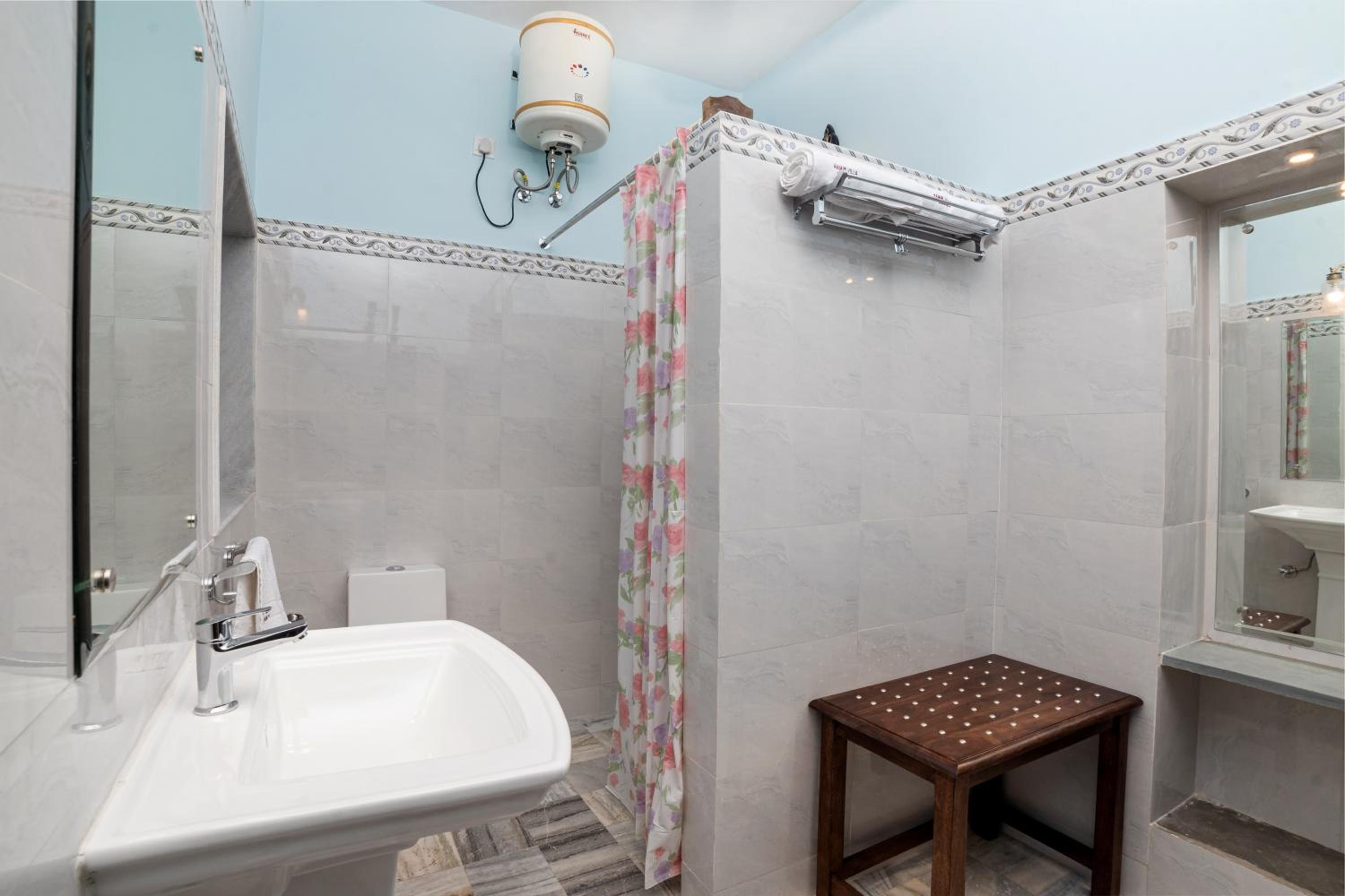 Deluxe Double or Twin Room photo 2