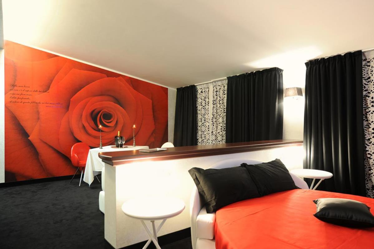 Queen Suite with Spa Bath - Photo 1