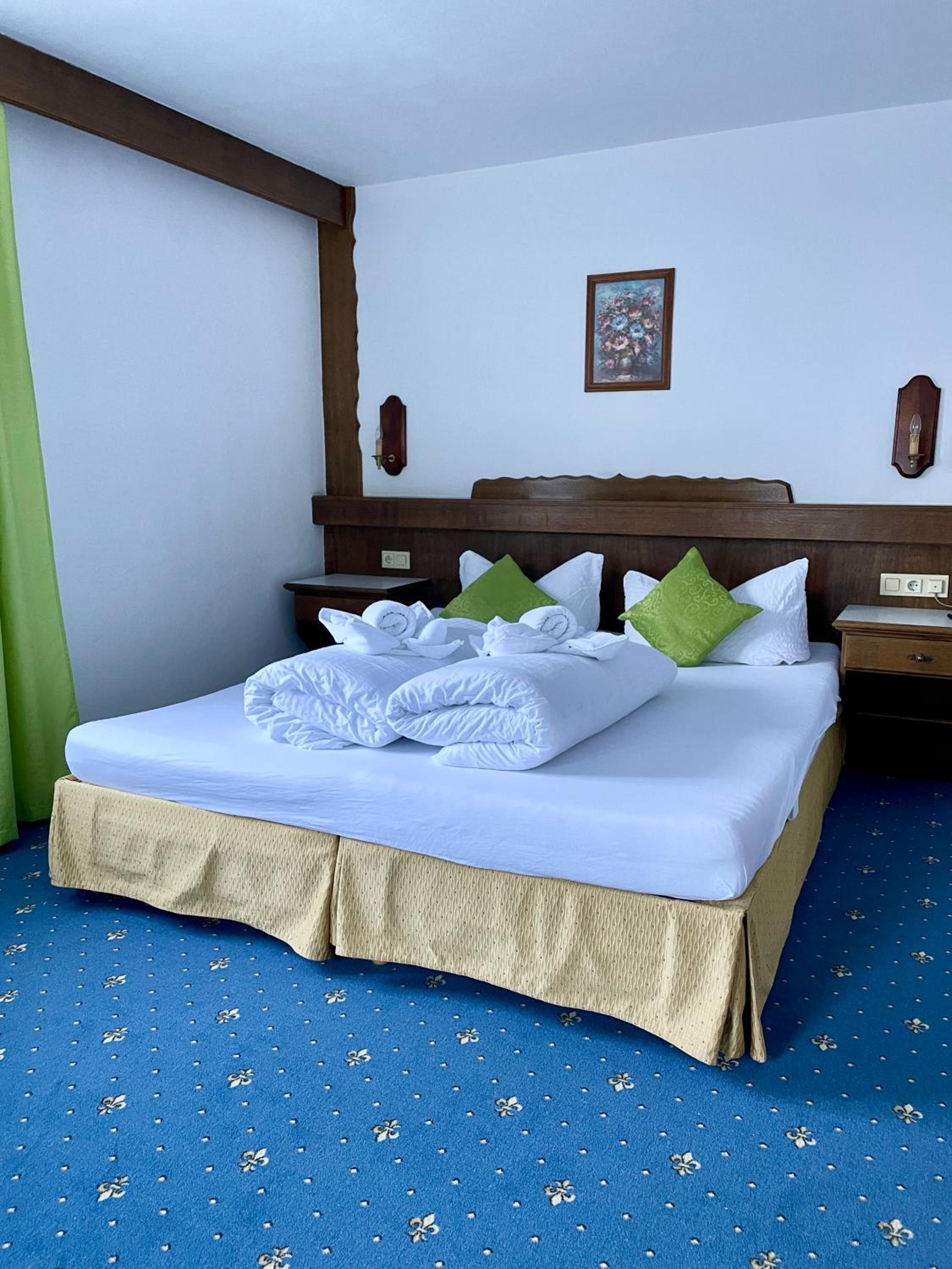 Double Room with Balcony photo 2