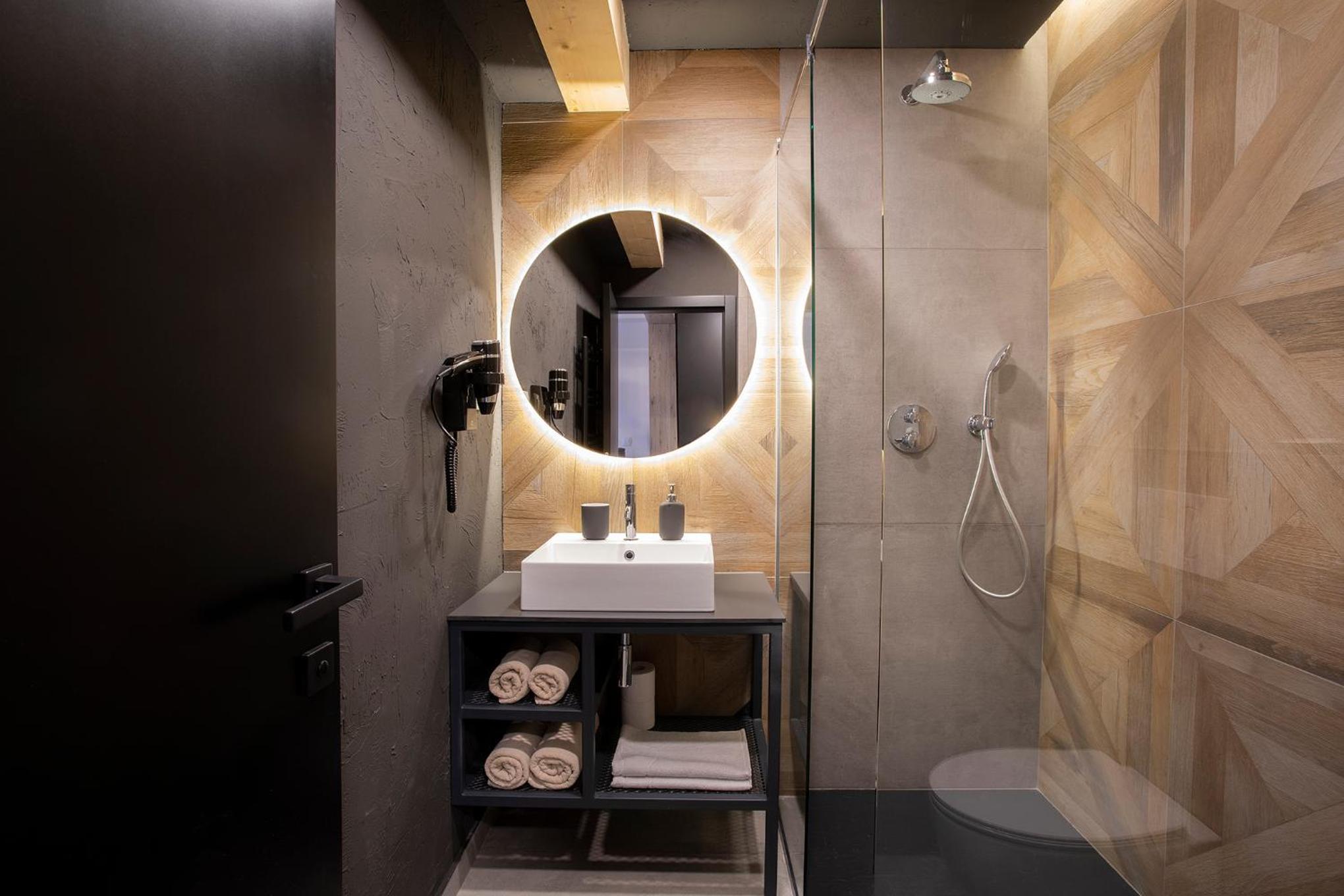 Triple Room with Private Bathroom photo 2