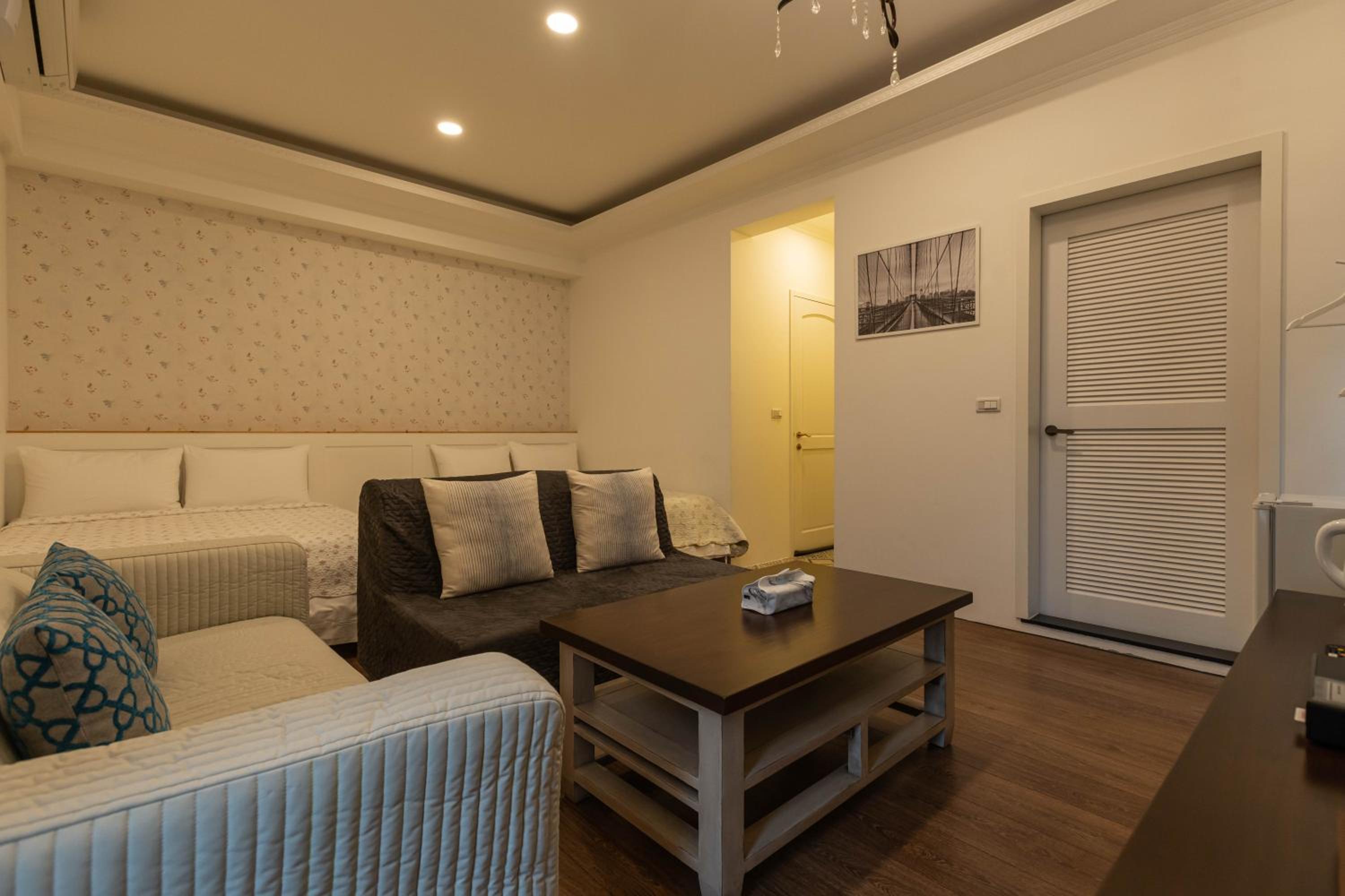 Quadruple Room with Bath photo 1