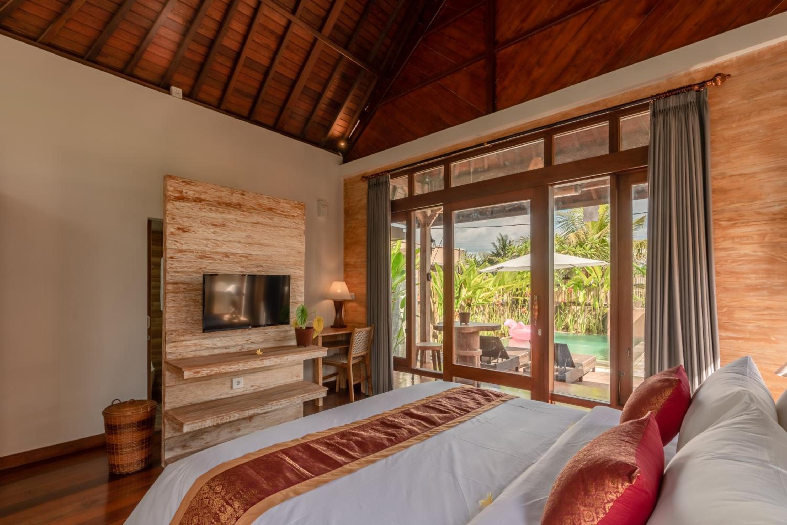 Suite with Private Pool