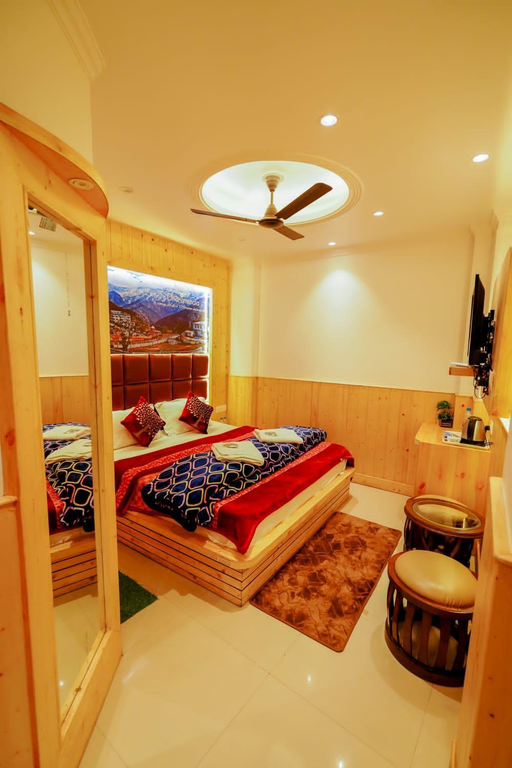 Double Room with Mountain View - Photo 4