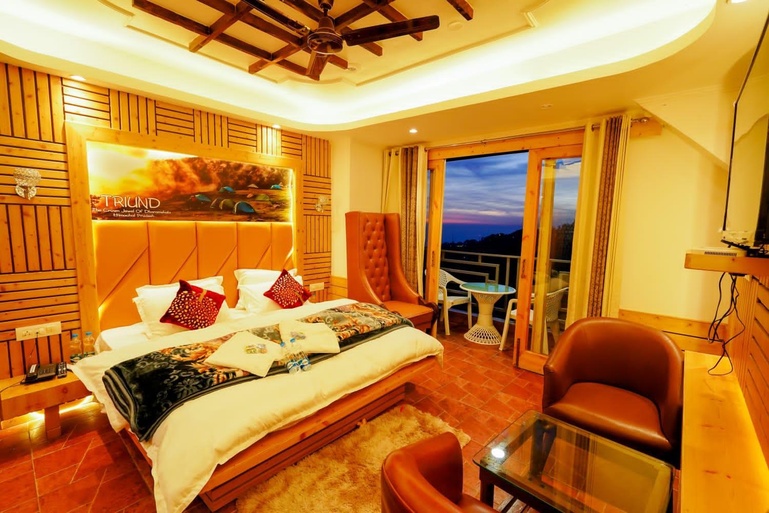 Double Room with Mountain View - Photo 13