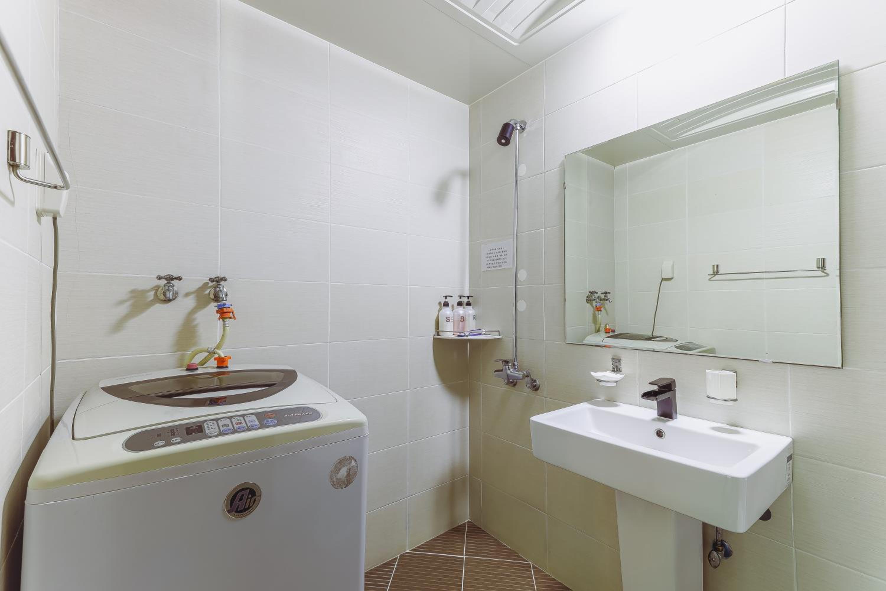 Superior Twin Room with Sea View photo 3