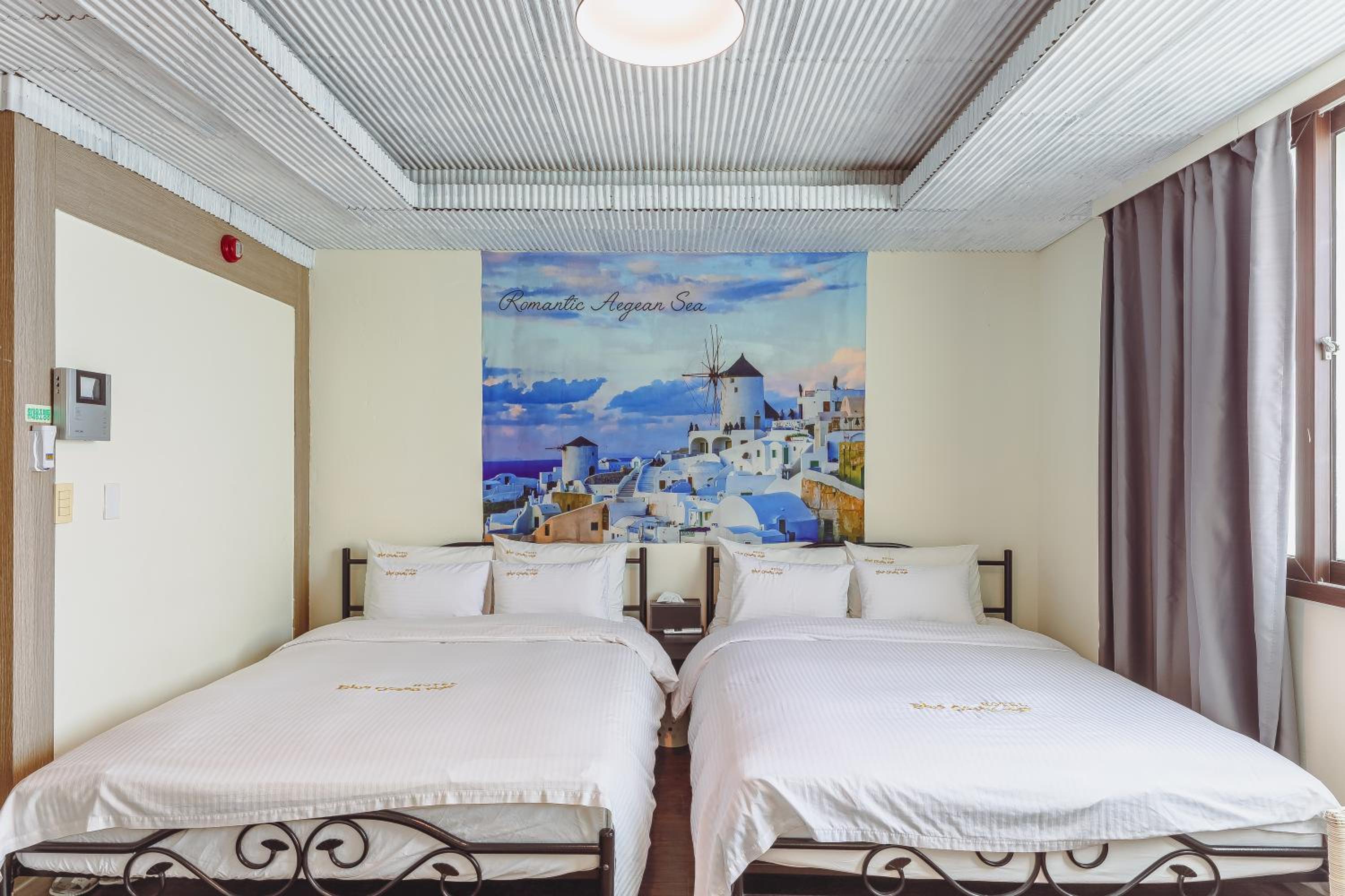 Superior Twin Room with Sea View photo 2