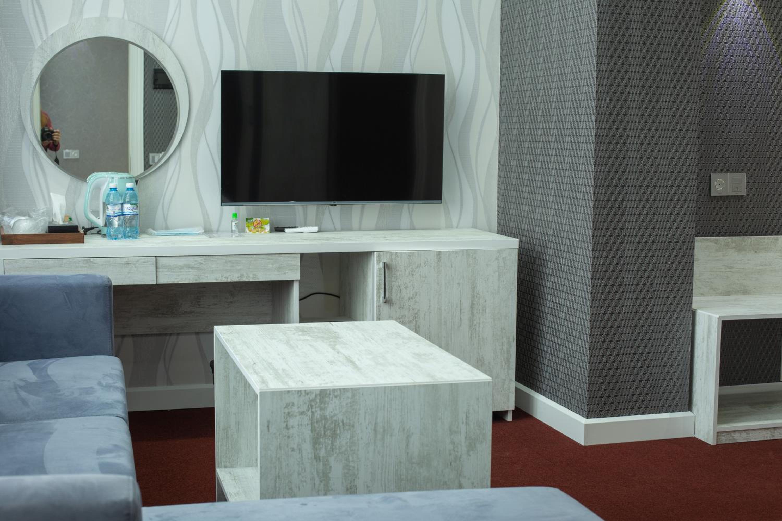 Suite - Photo 5