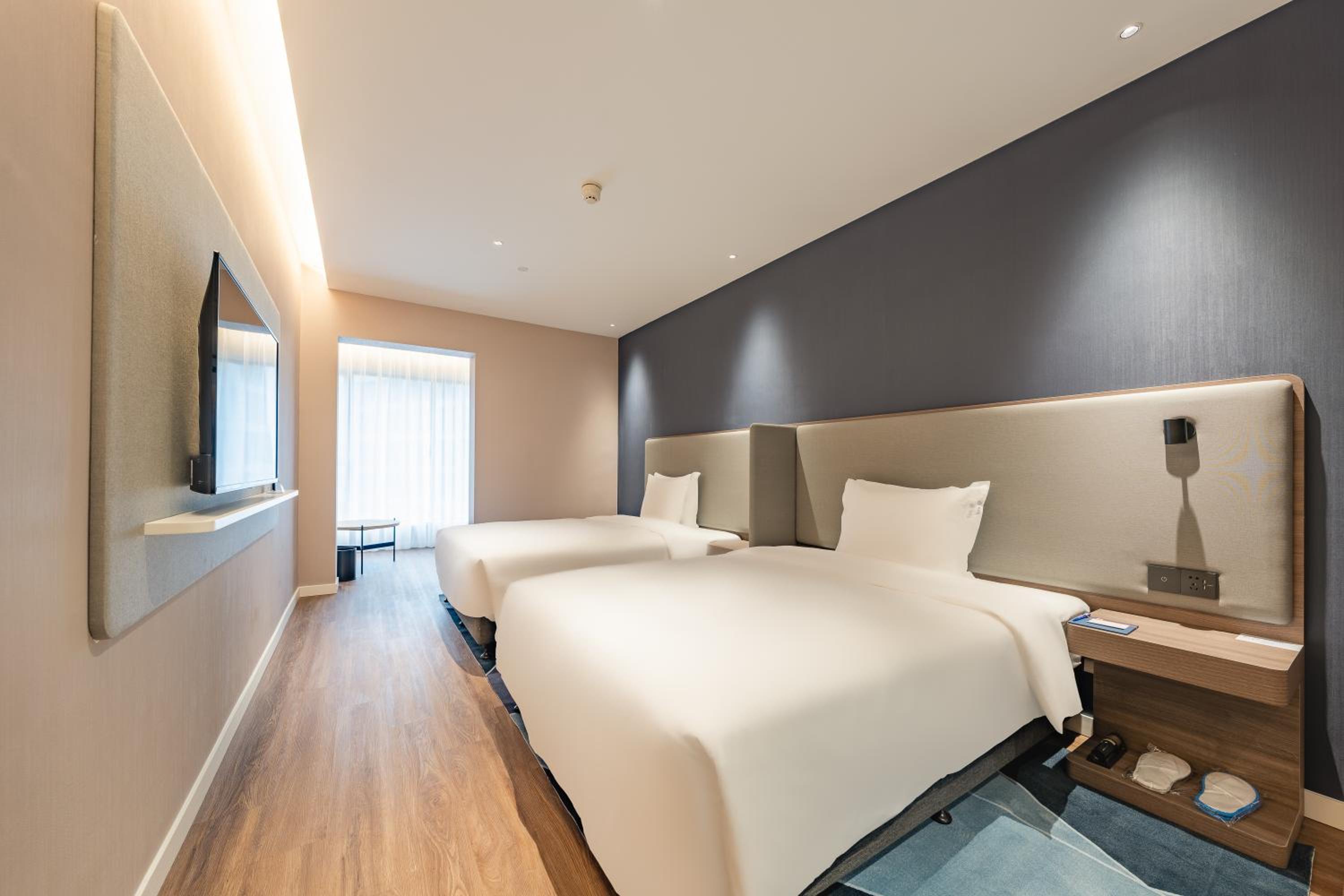 Standard Twin Room with Two Twin Beds