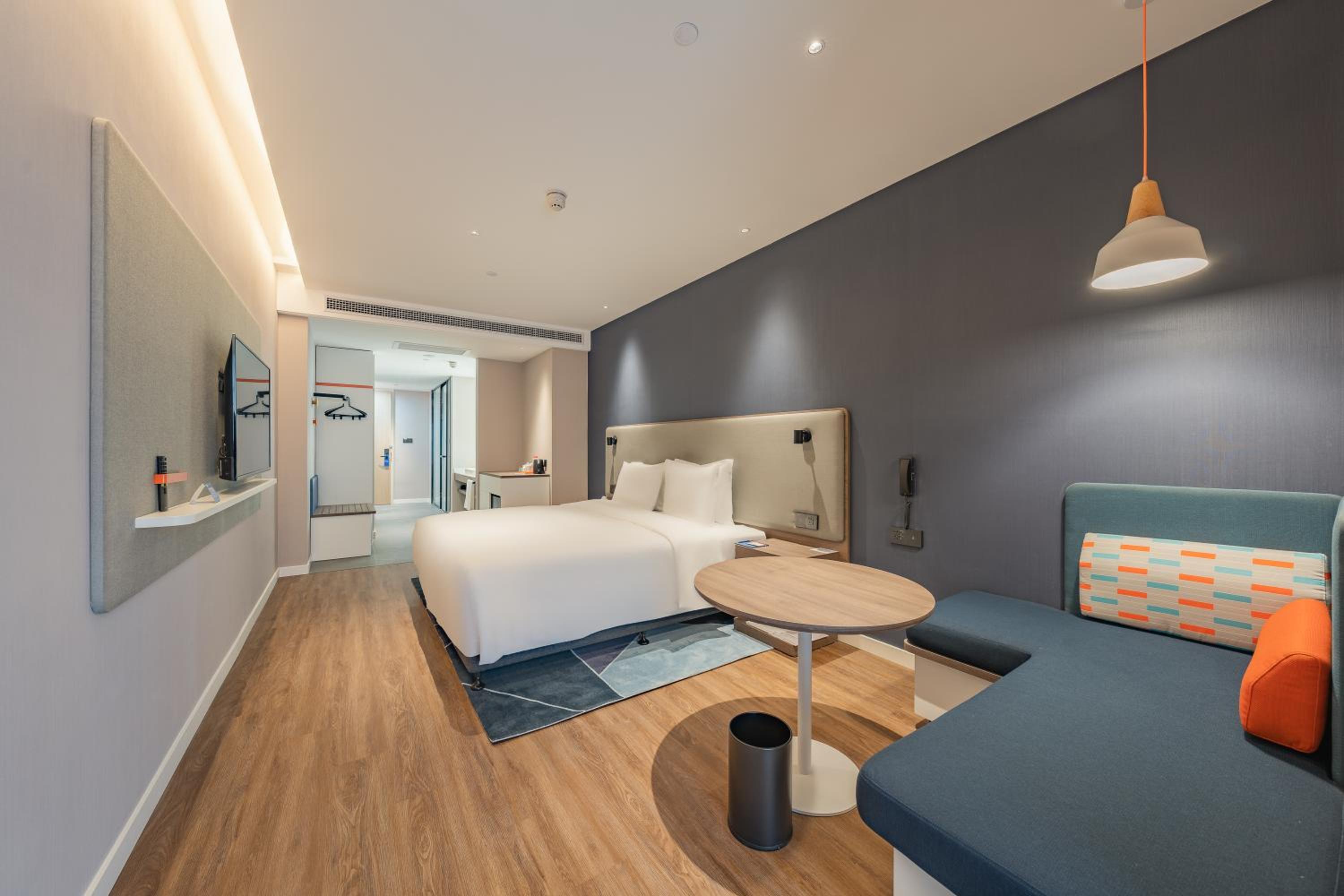 Featured King Bed Room