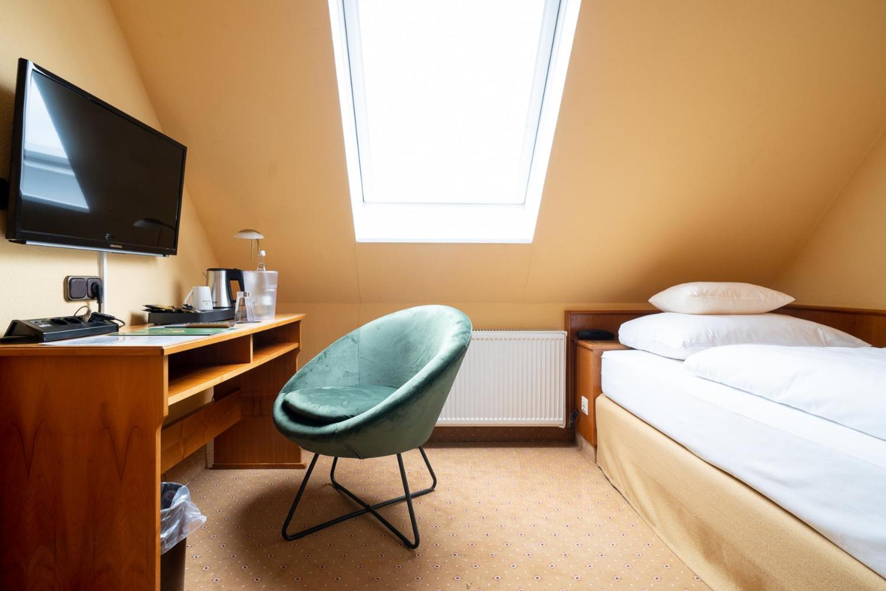 Standard Single Room