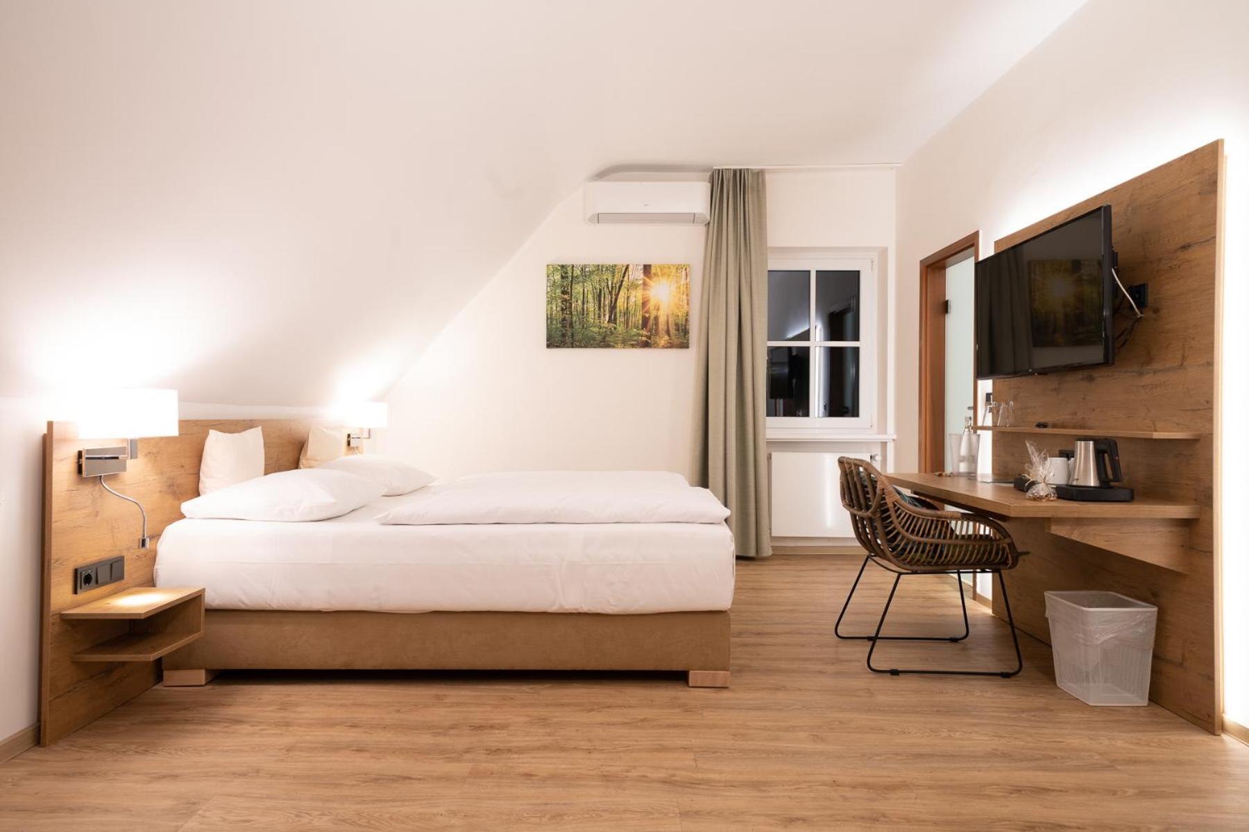 Deluxe Double Room - Photo 1