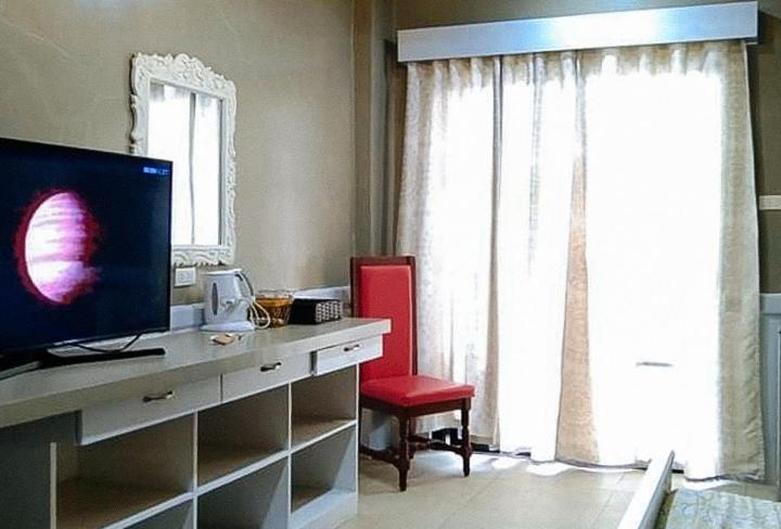 Deluxe Room - Photo 4