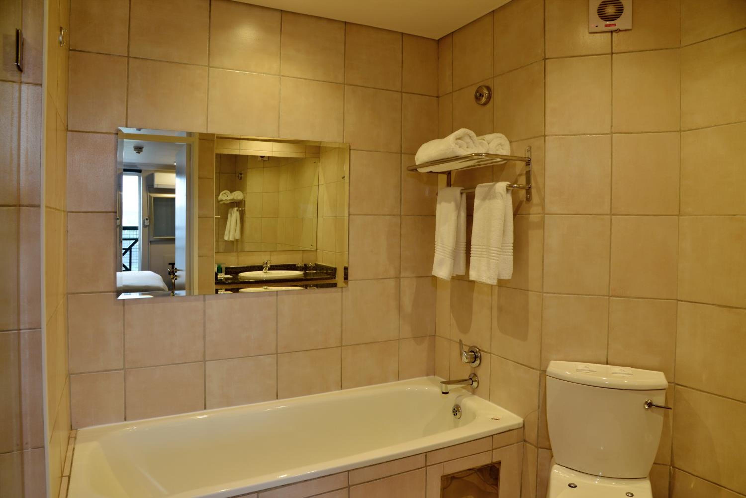 Executive Apartment - Photo 20