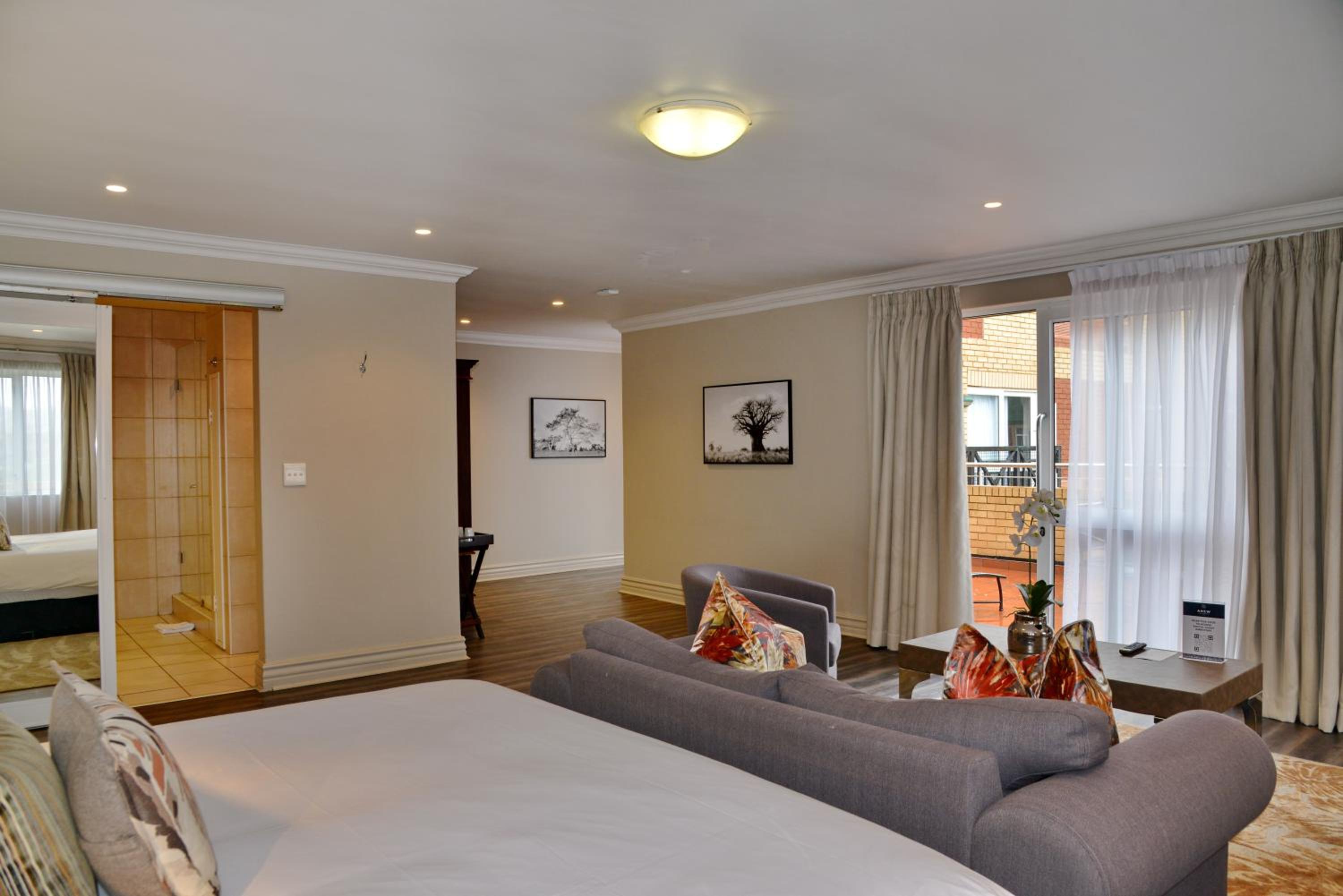 Executive Apartment - Photo 12