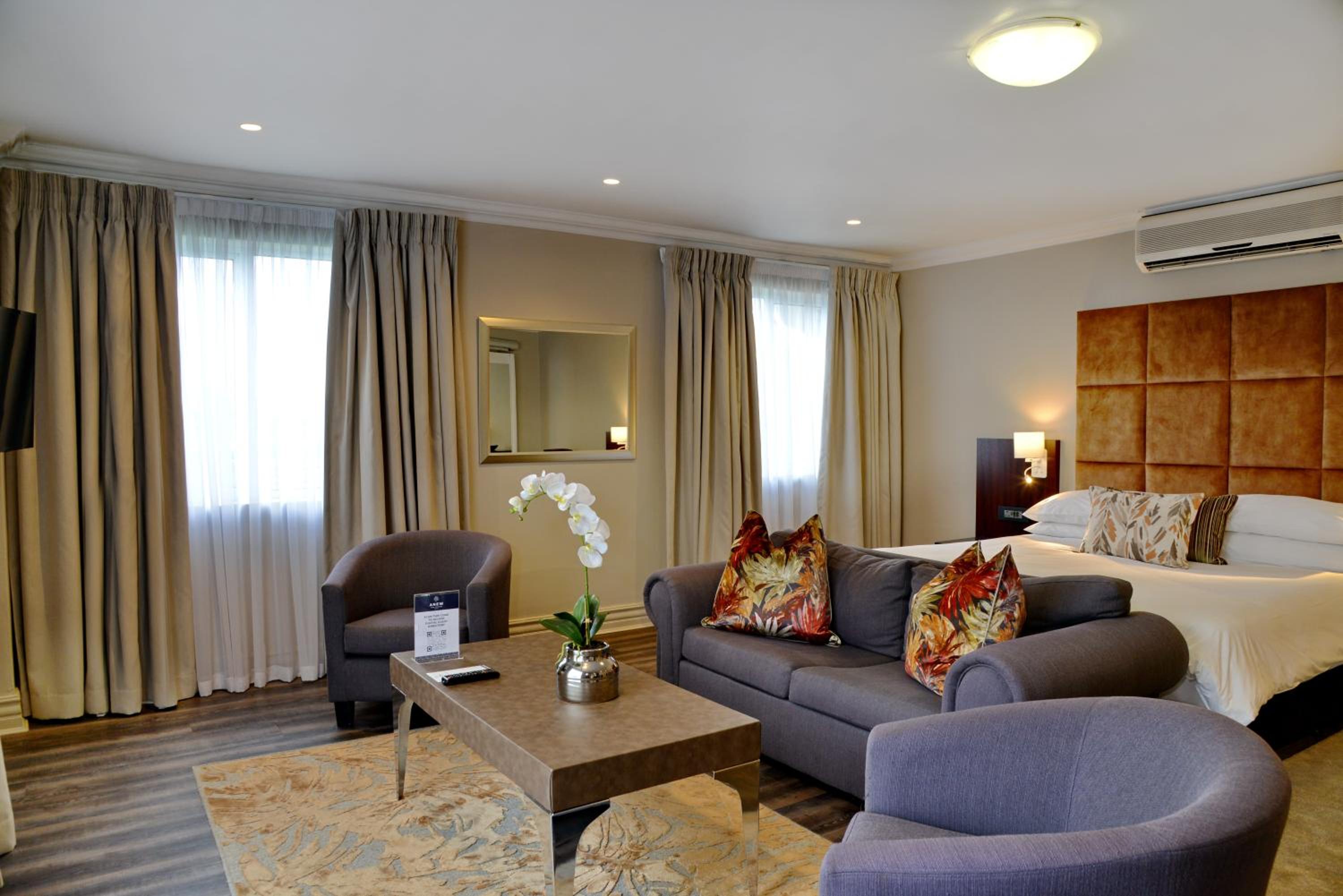 Executive Apartment - Photo 8