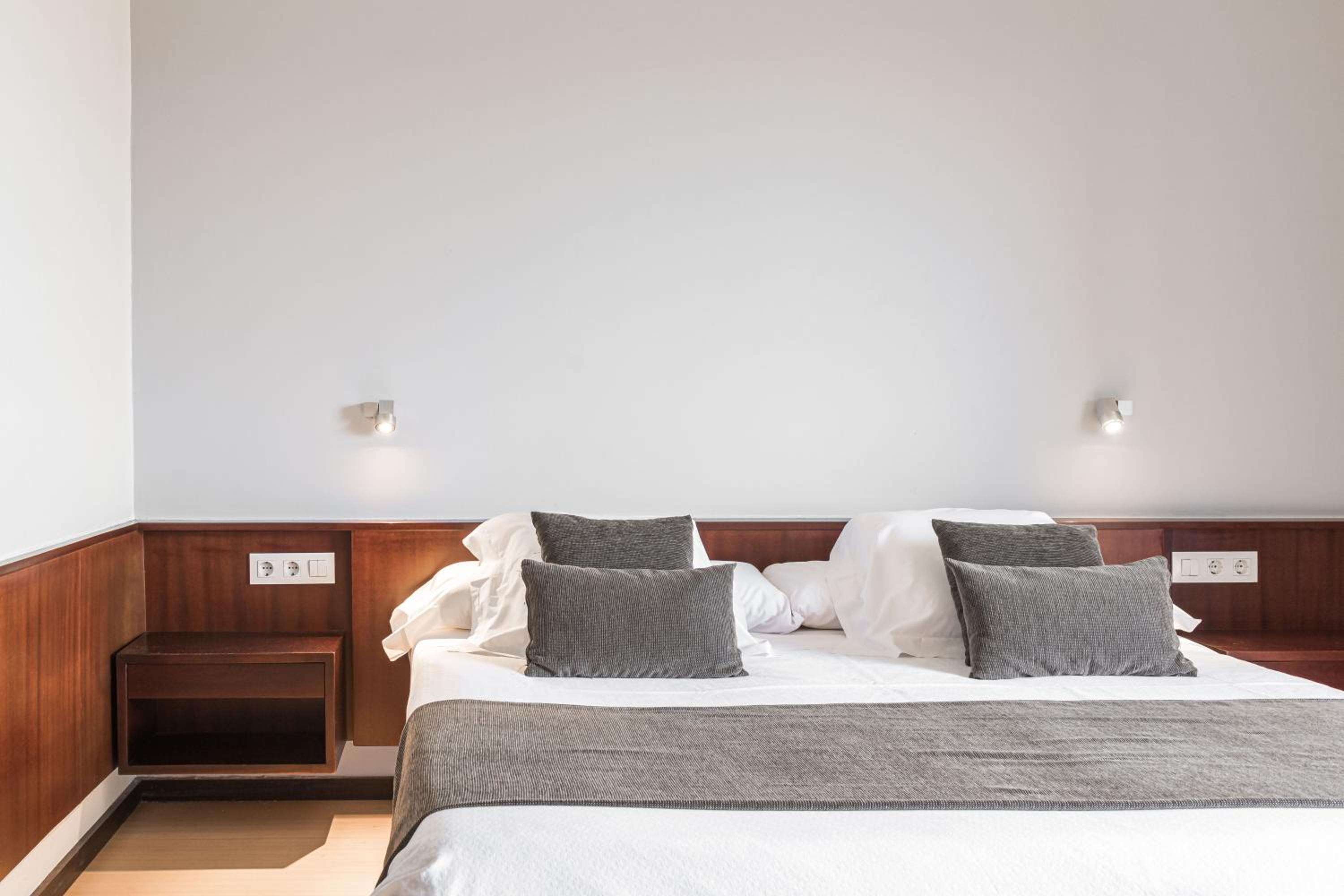 Superior Double or Twin Room - Photo 6