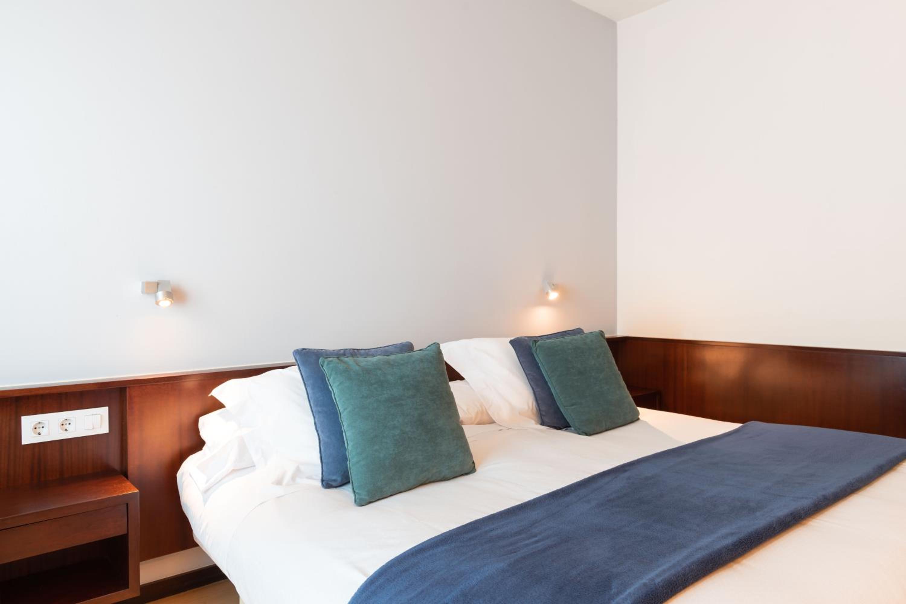 Suite - Photo 7