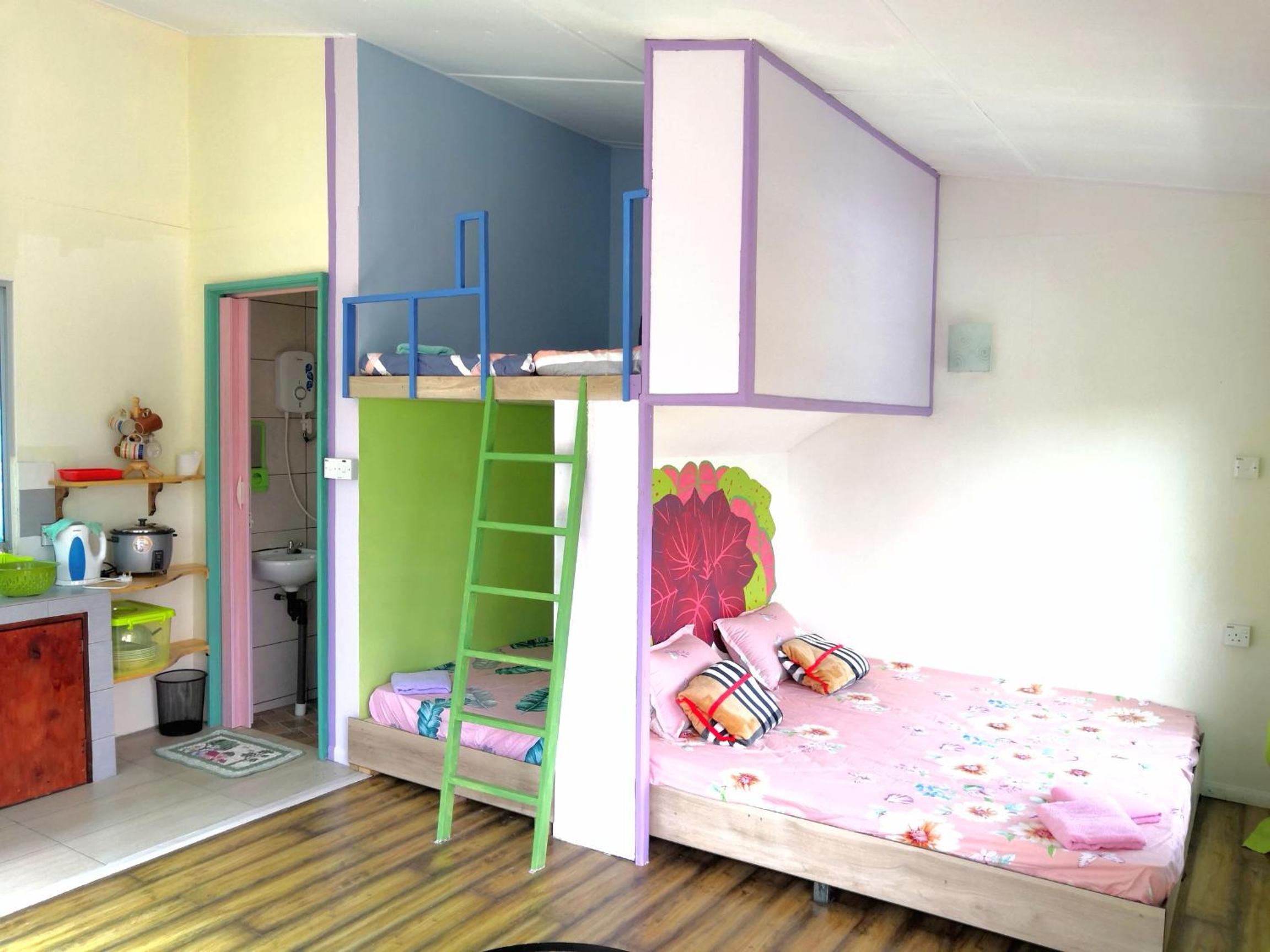 Family Room photo 2