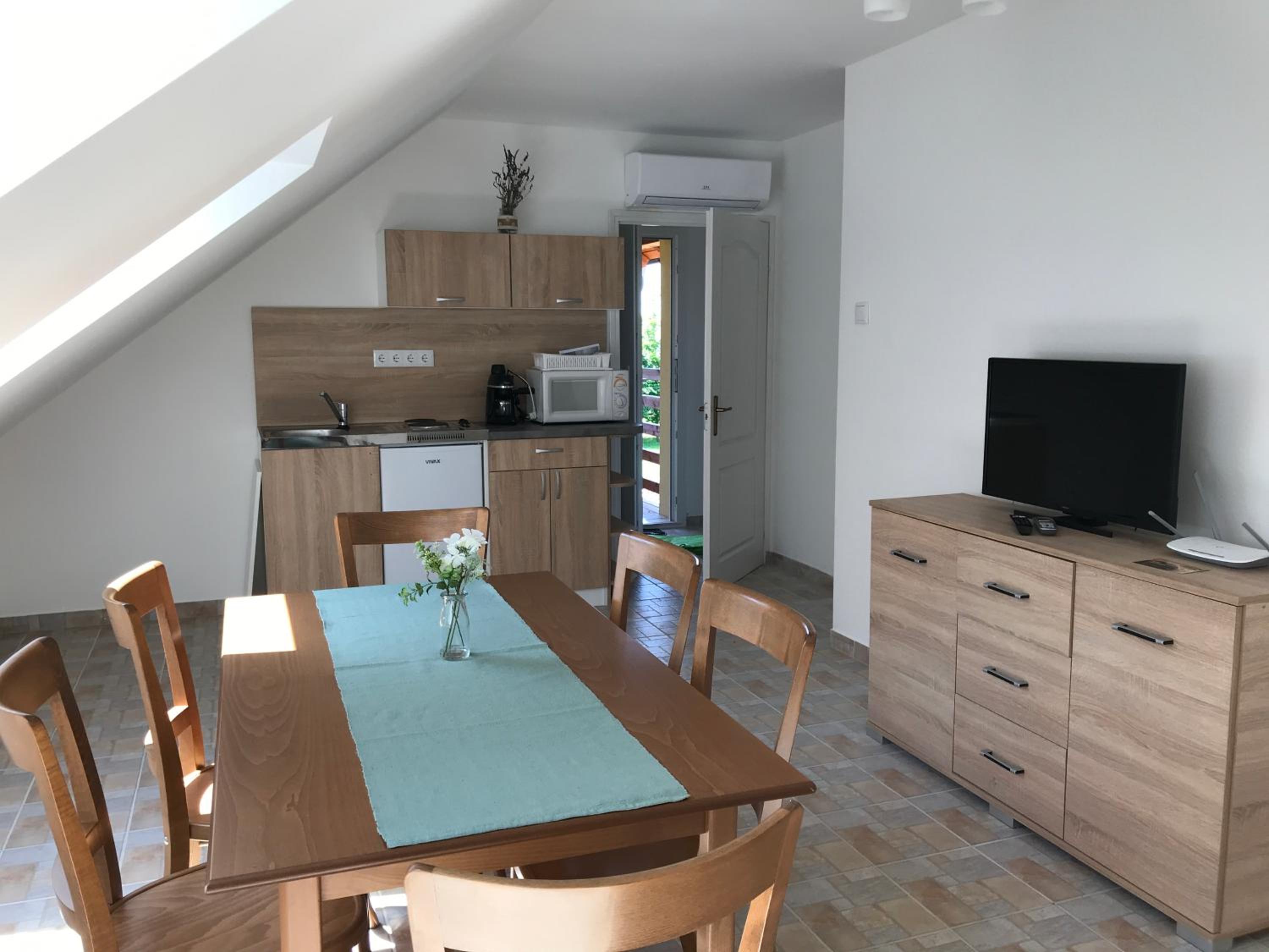 Three-Bedroom Apartment - Photo 4
