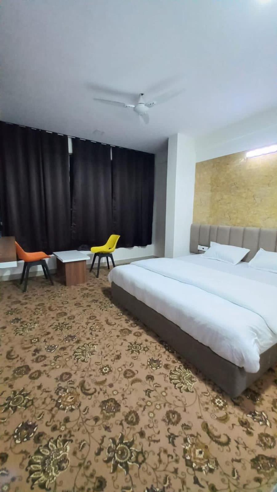 Standard Double Room - Photo 2
