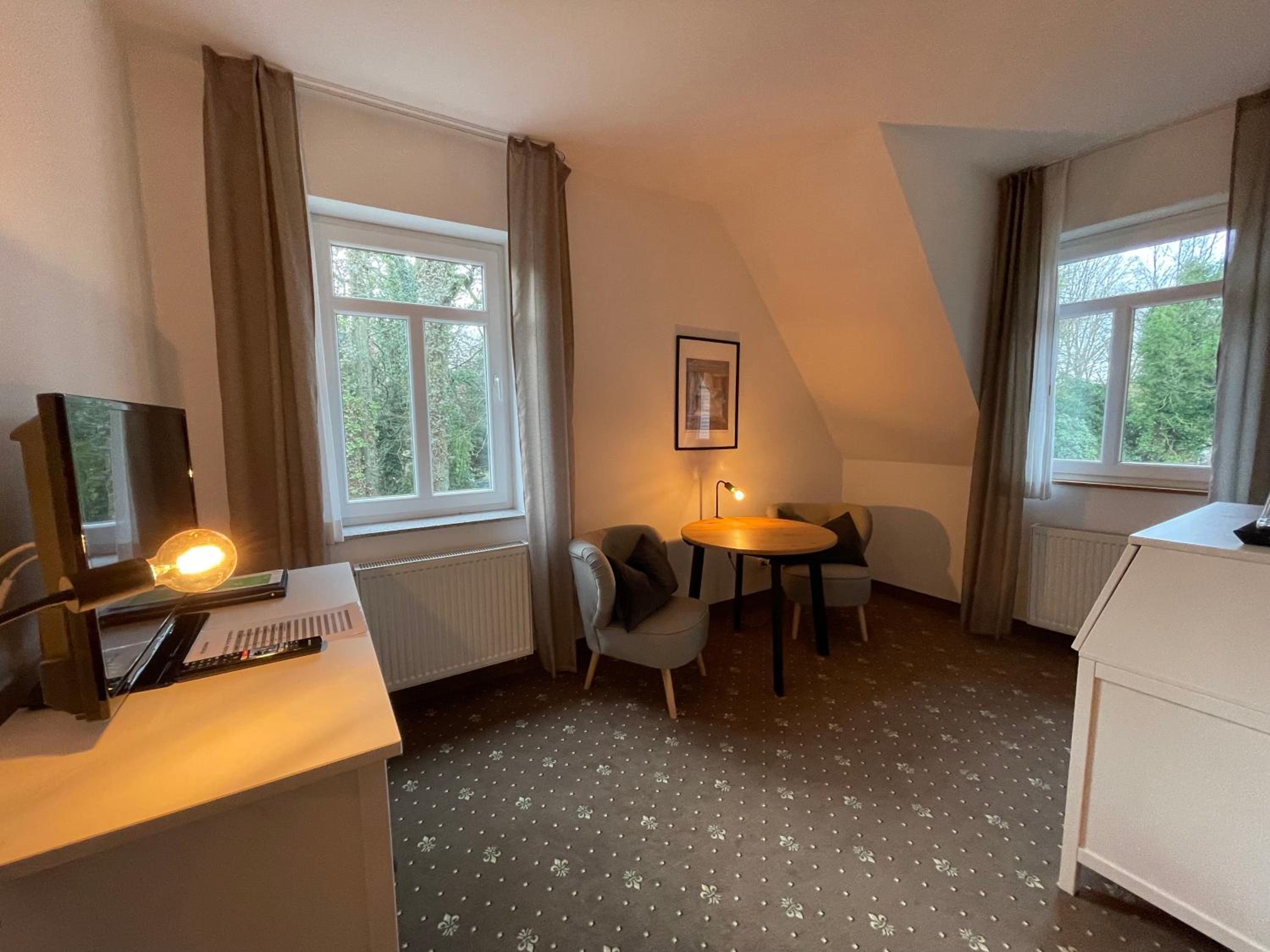 Double Room - Photo 11